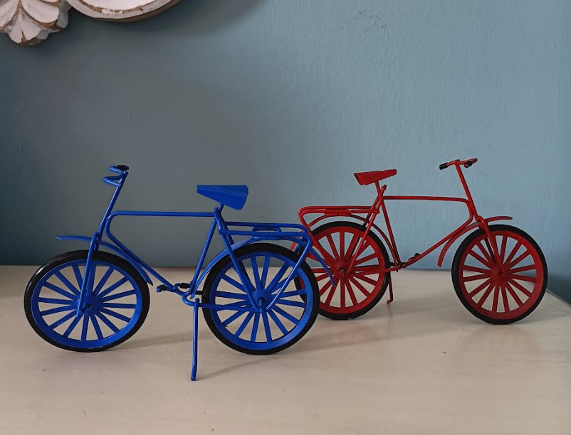 Vintage Miniature Metal Retro Bicycles Bikes red and blue - photo 2