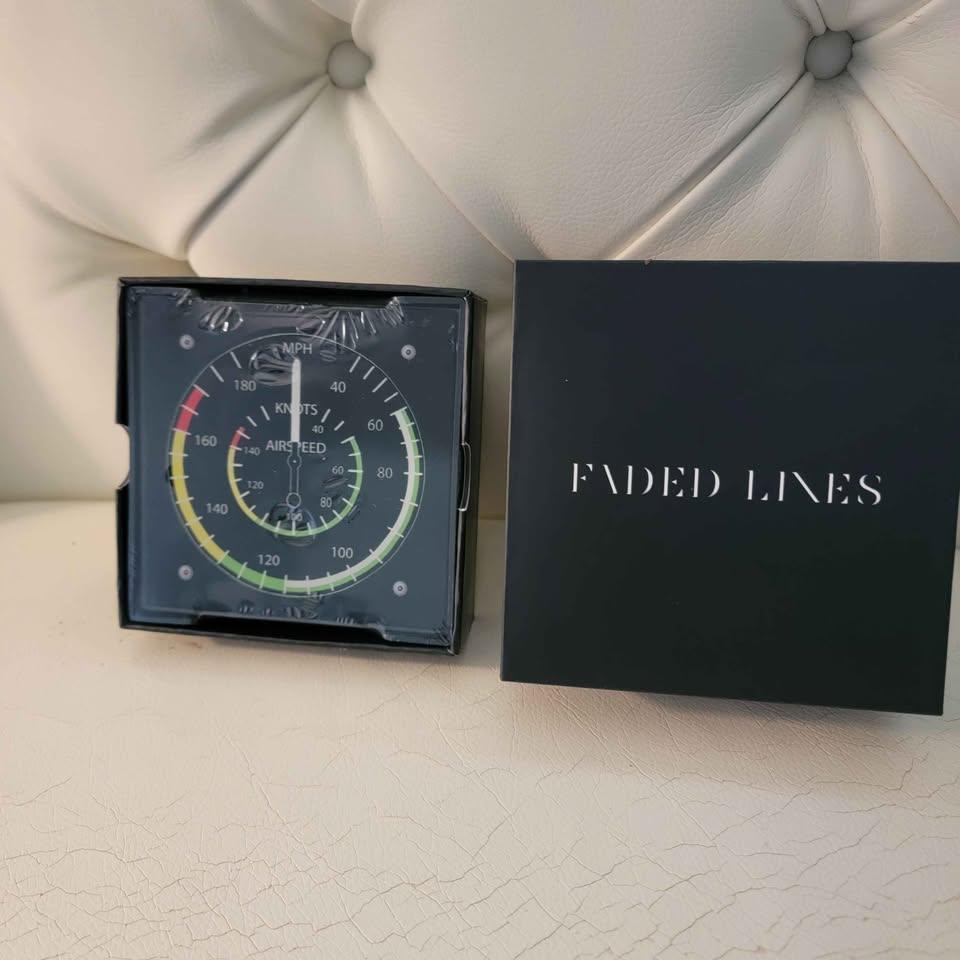 set of 6 glass coasters styled after an aviation cockpit dial, - photo 3