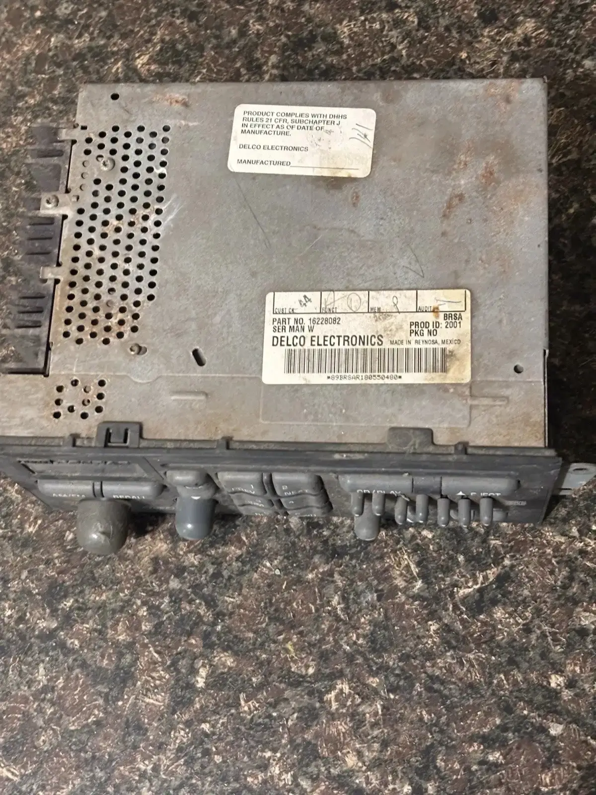 Car CD Radio — Pontiac Delco Factory Stereo - photo 2