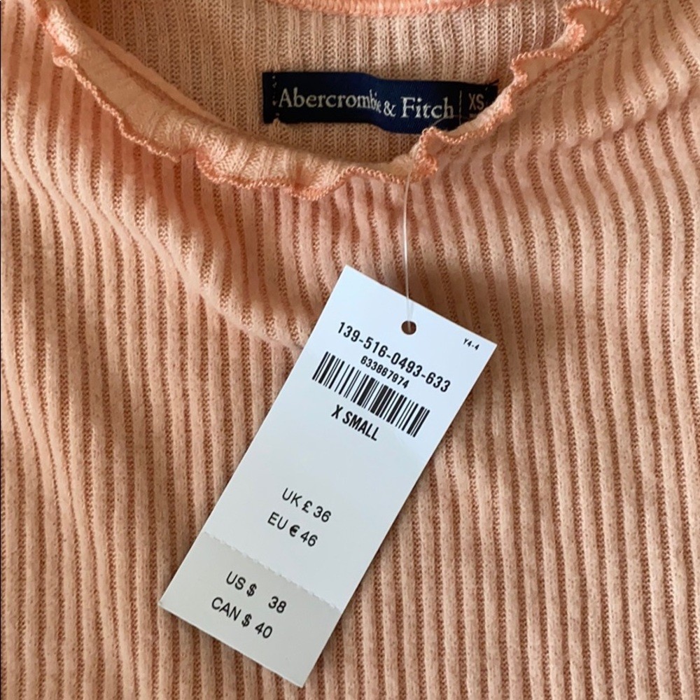 A&F off shoulder top. NWT! - photo 2