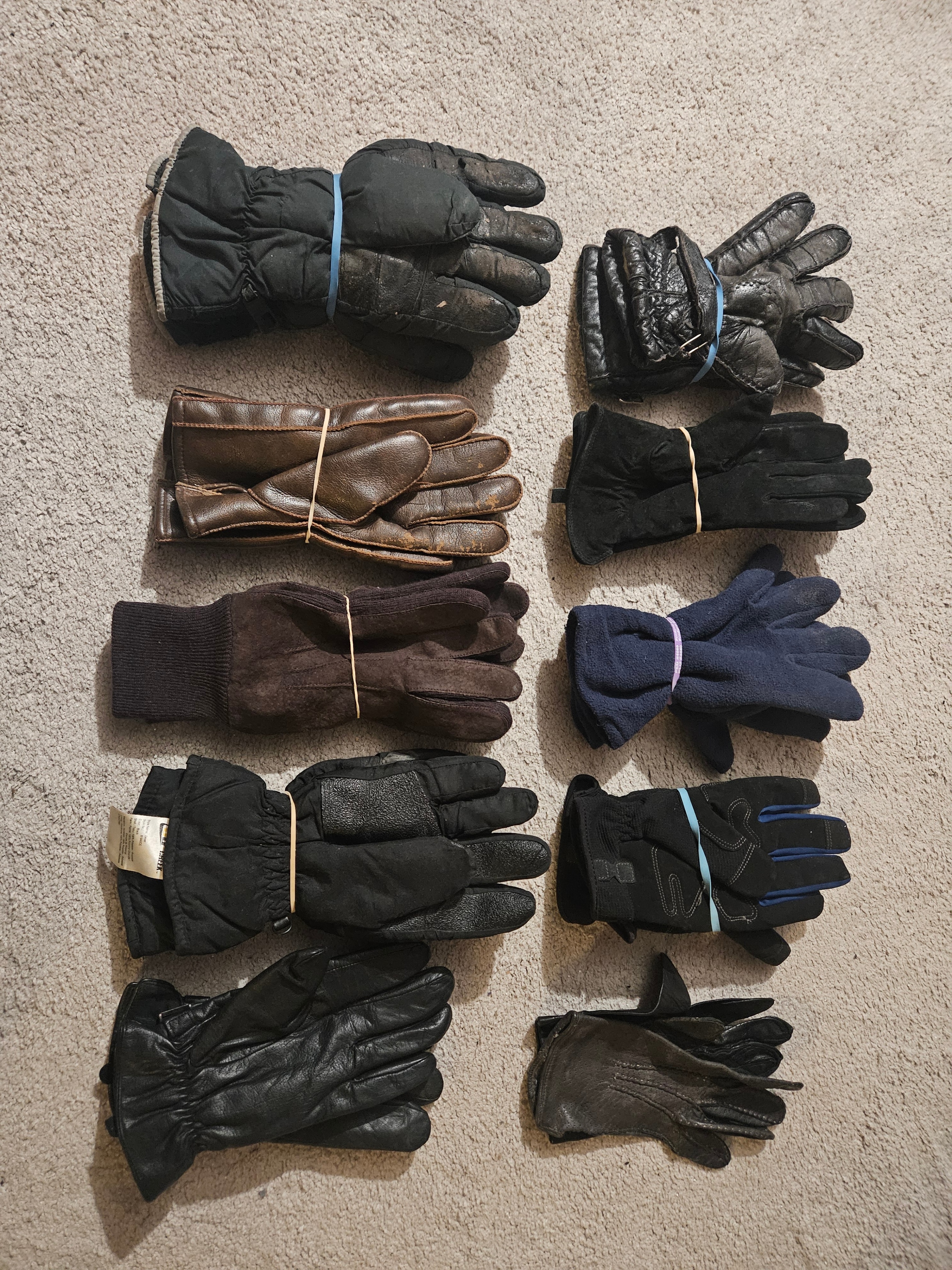 Various Winter Gloves (Leather, Polyester, etc.), Excellent Cond
