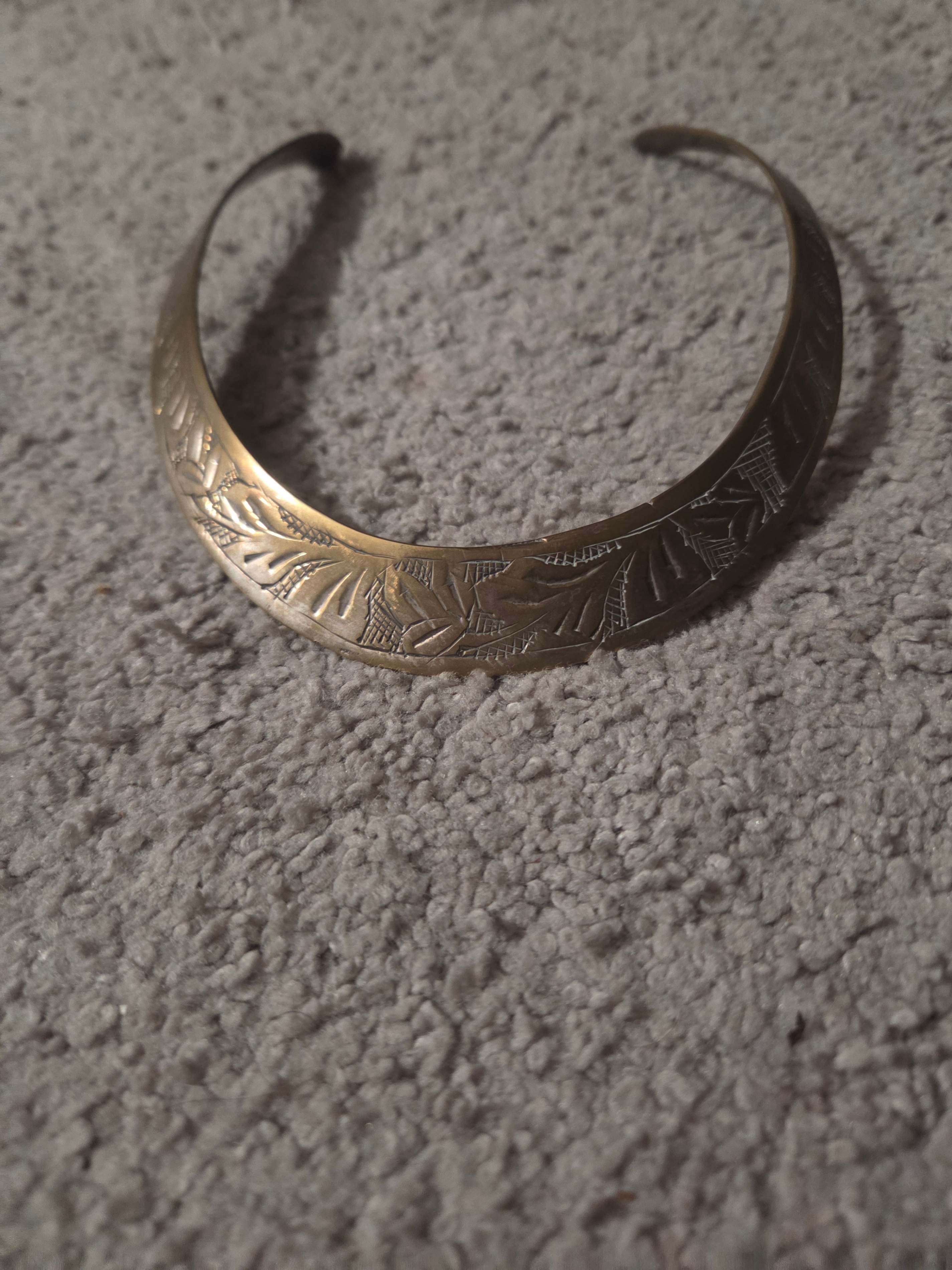Vintage Hand-Etched Brass Torque Collar / Boho Choker) MCM