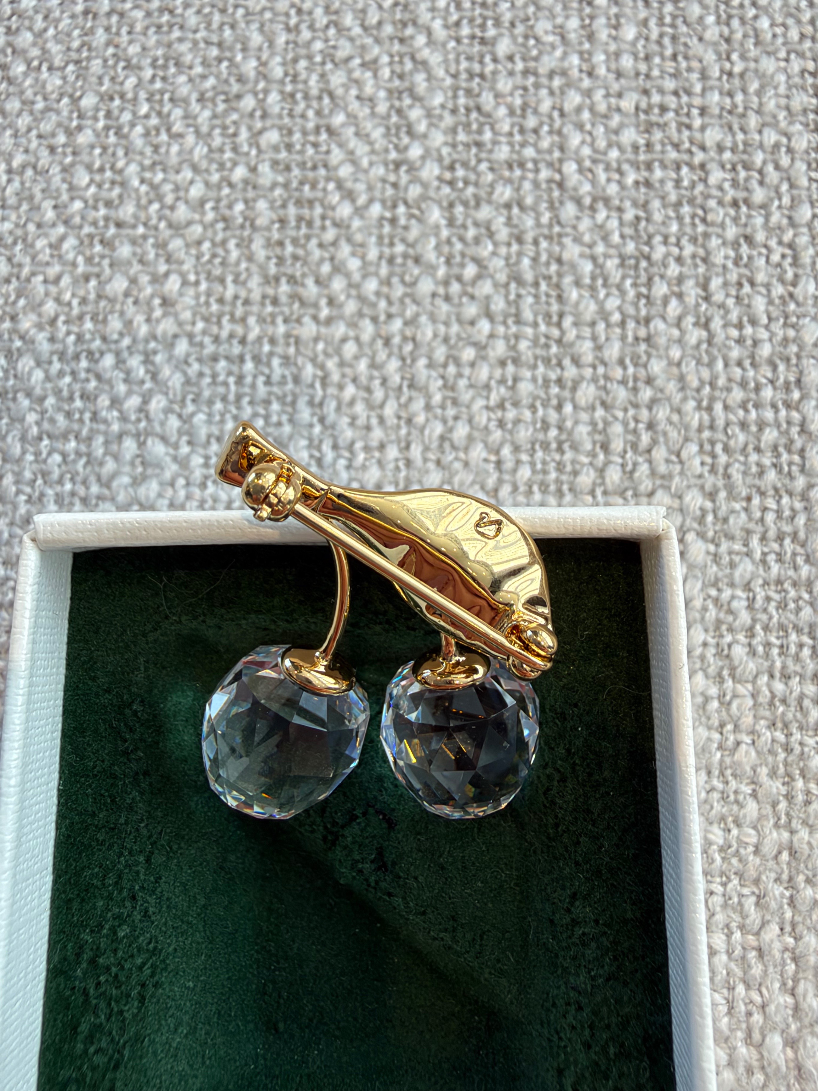 Vintage Swarovski Crystal Memories Cherry Brooch with Box - photo 5