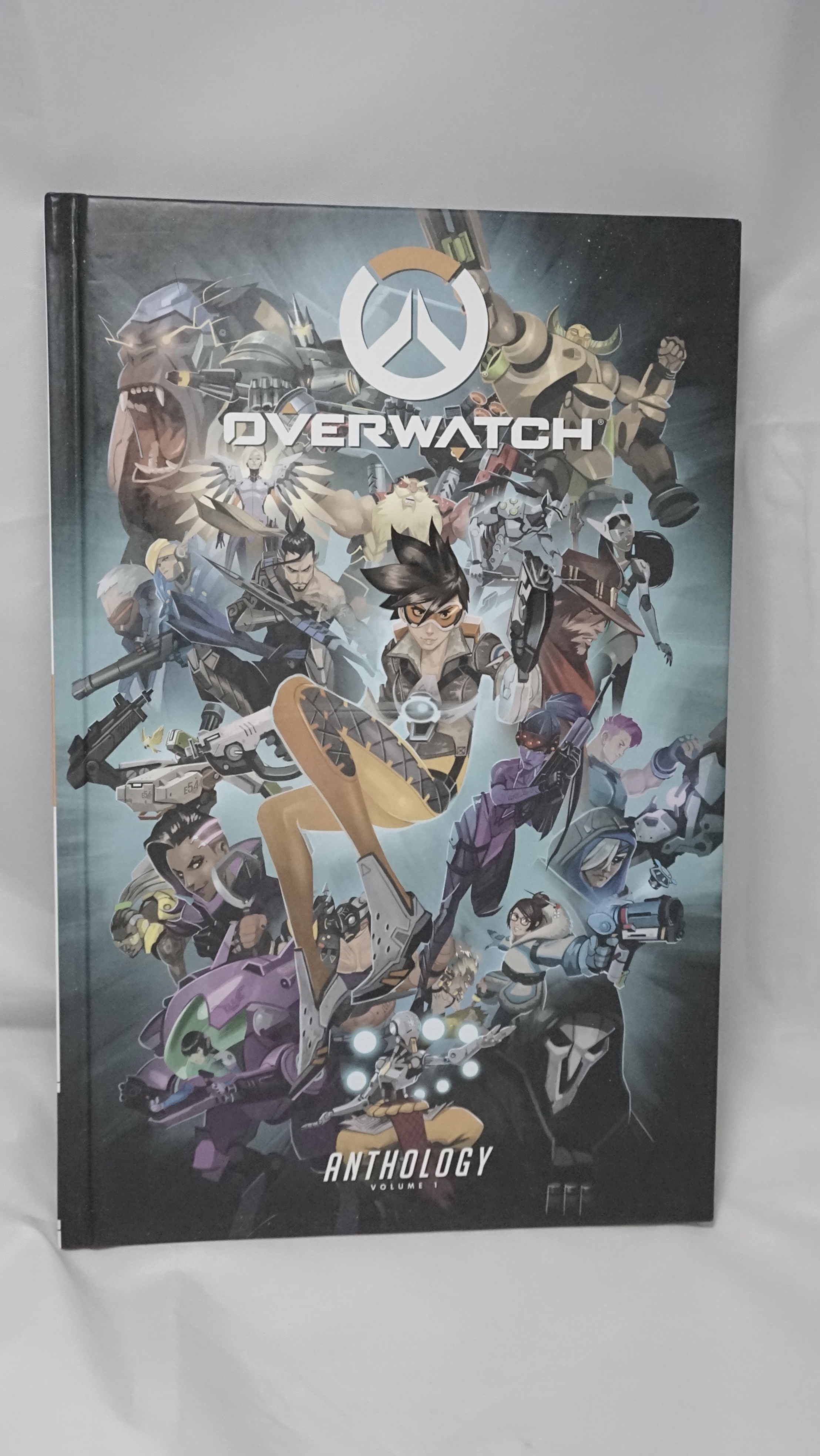 Overwatch Anthology Volume 1 Blizzard Dark Horse Hardcover Comic