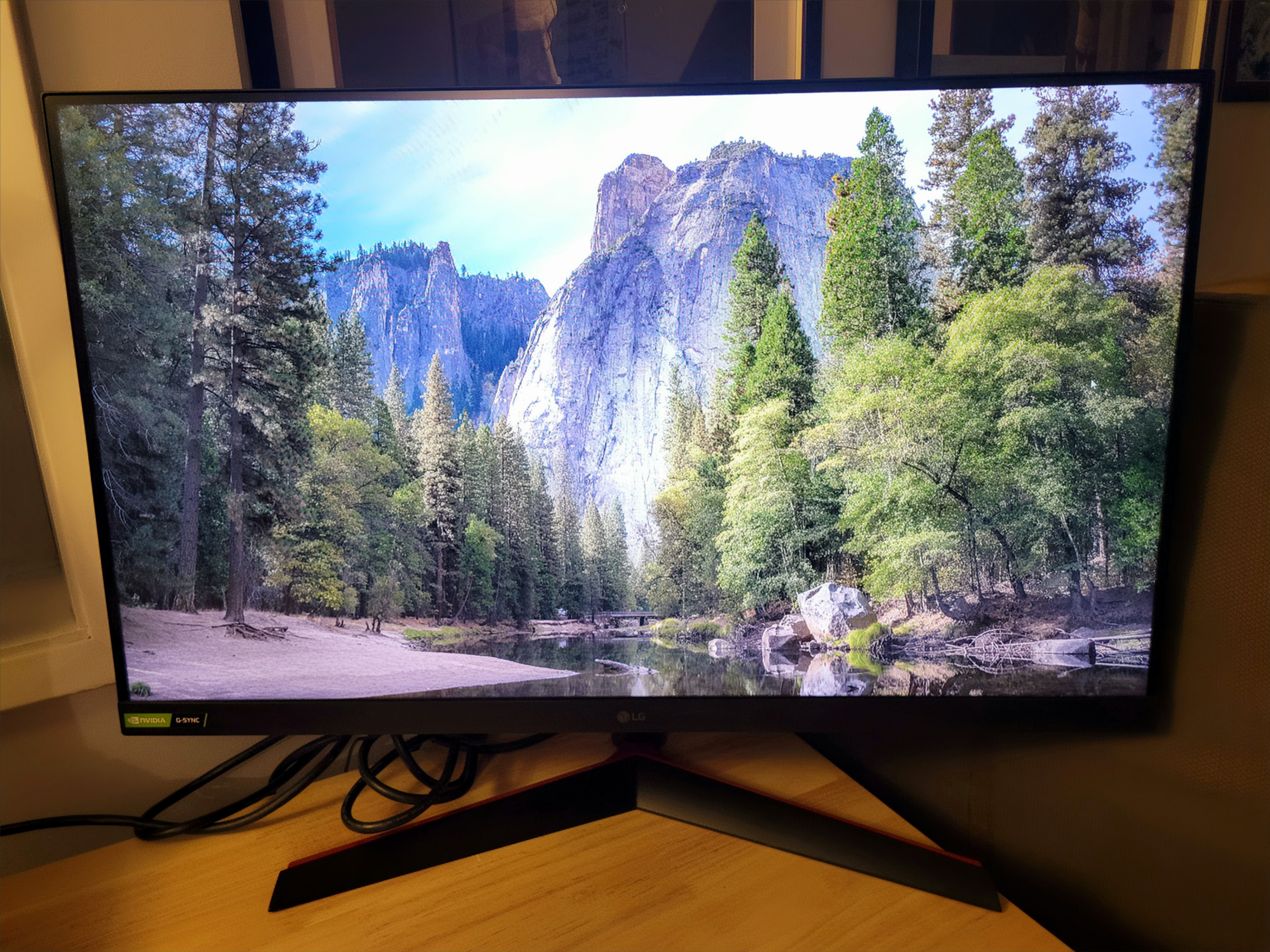 LG UltraGear 32" Full HD Gaming Monitor (Model 32GN50T-B)