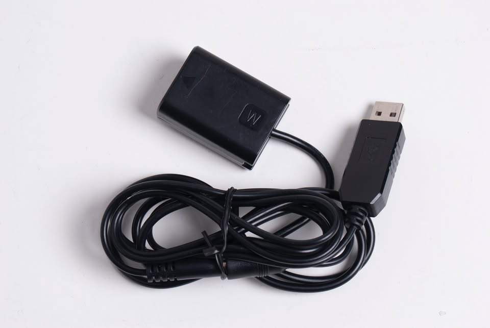 Sony A7R ii  USB power supply, like New!