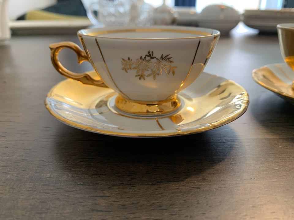 Vintage East Germany Porcelain Tea Cups and Saucers