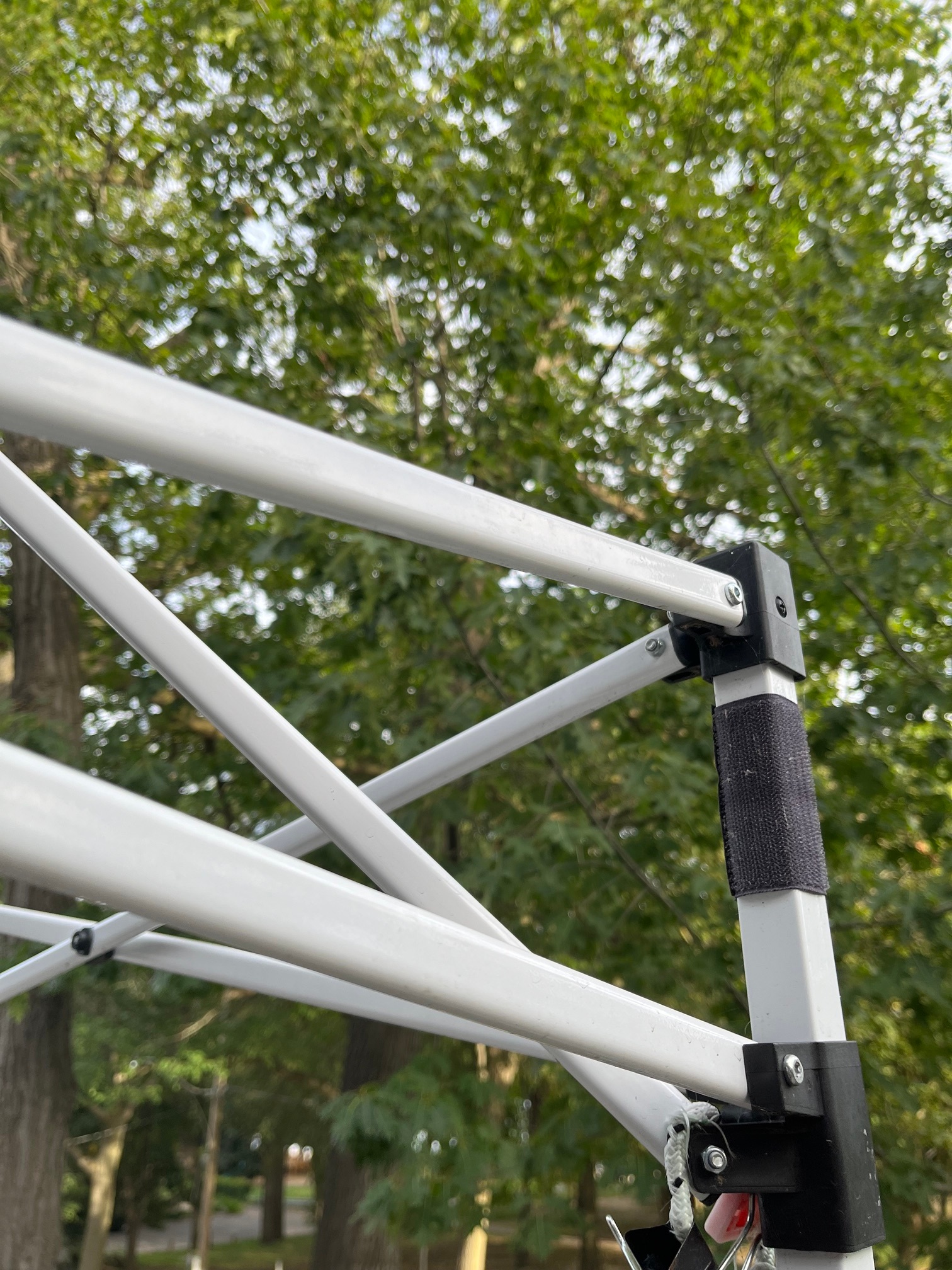 MasterCanopy Pop-Up Canopy Frame - 6.6 ft × 6.6 ft - photo 4