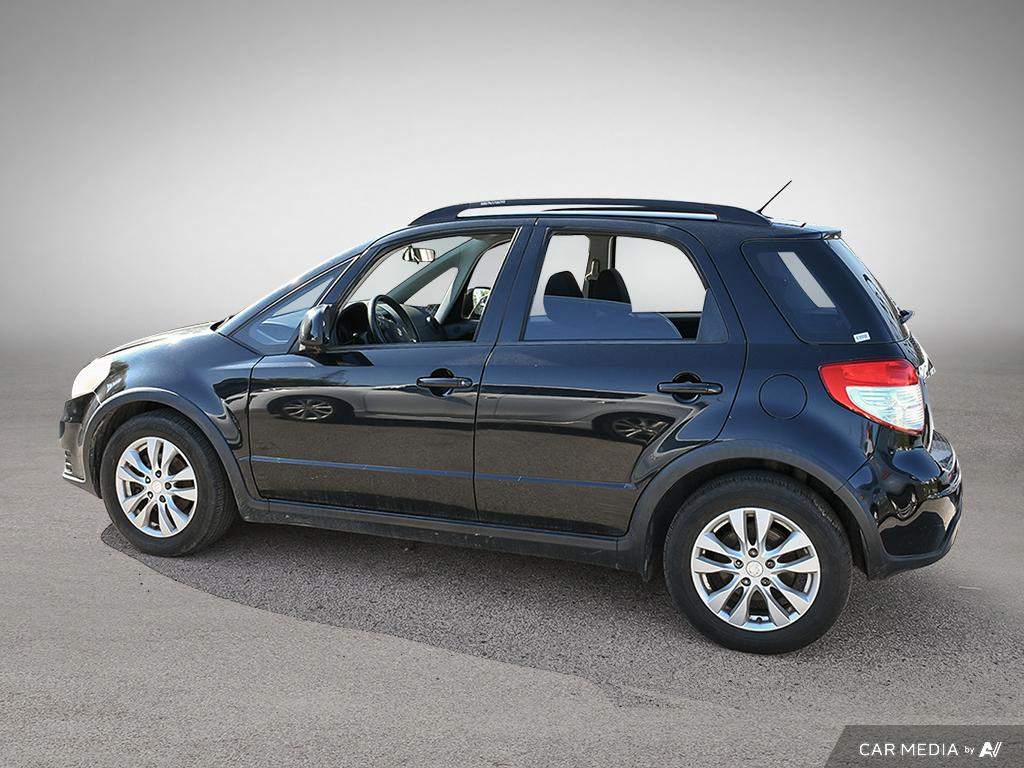2013 Suzuki SX4 - photo 2