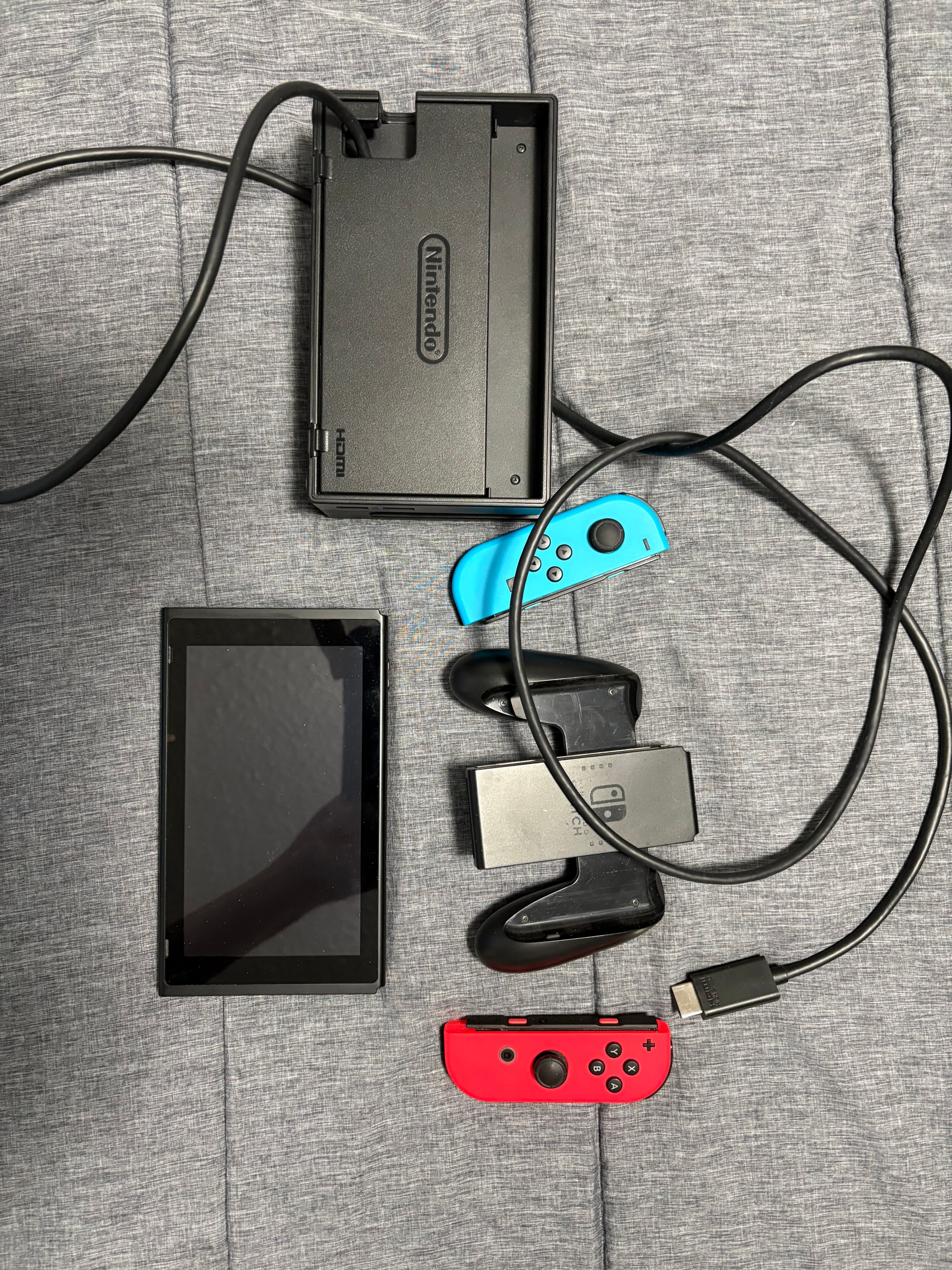 Nintendo Switch HAC-001 Mint Condition - photo 2