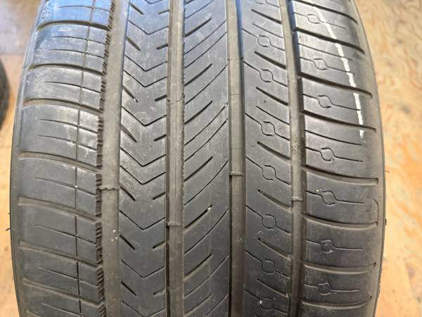 1 X single 275/35/21 Michelin Pilot Sport AS4 TO with 60% tread - photo 2
