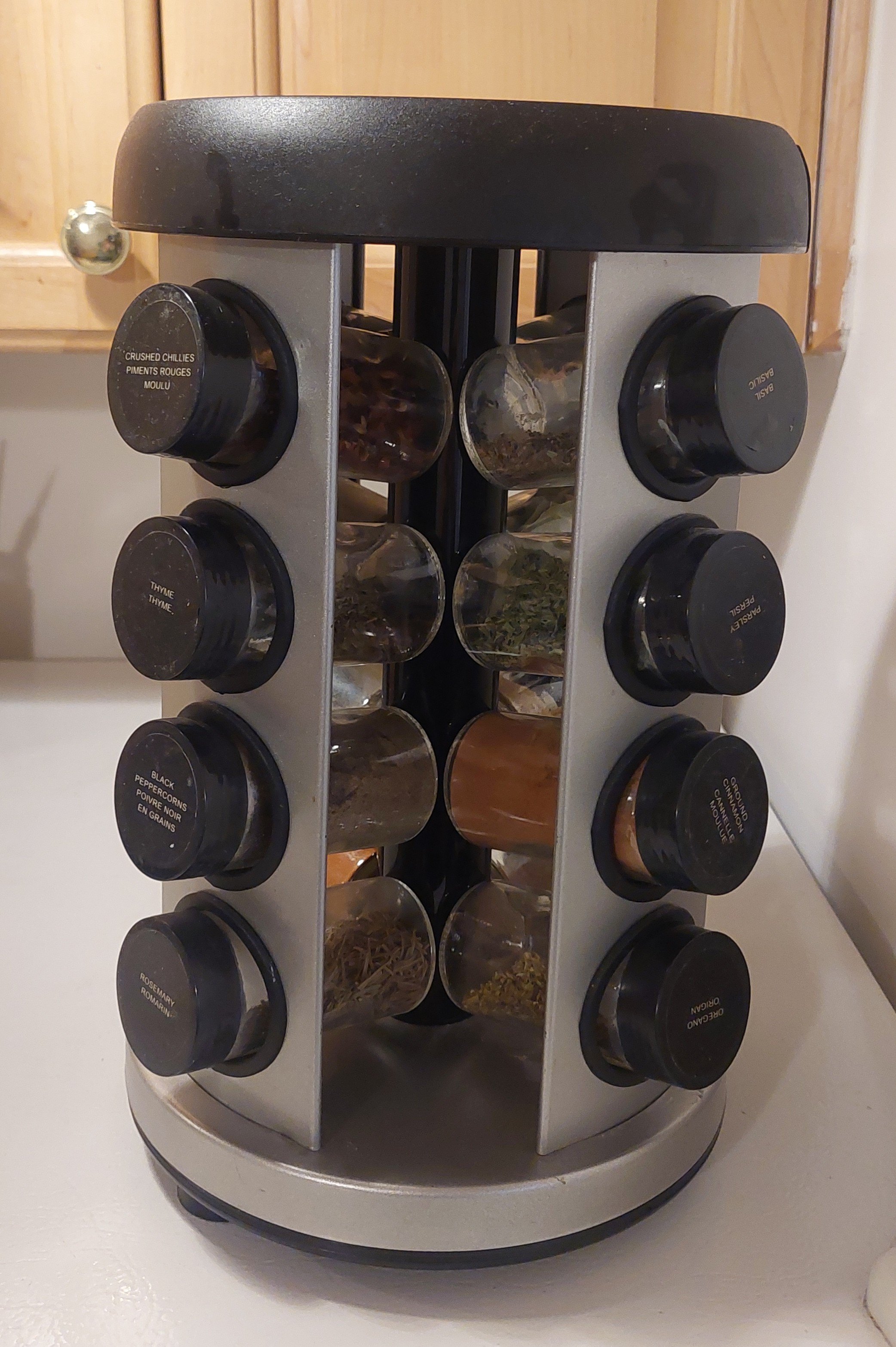 Cuisinart Rotating Spice Rack – 16 Glass Jars - photo 2