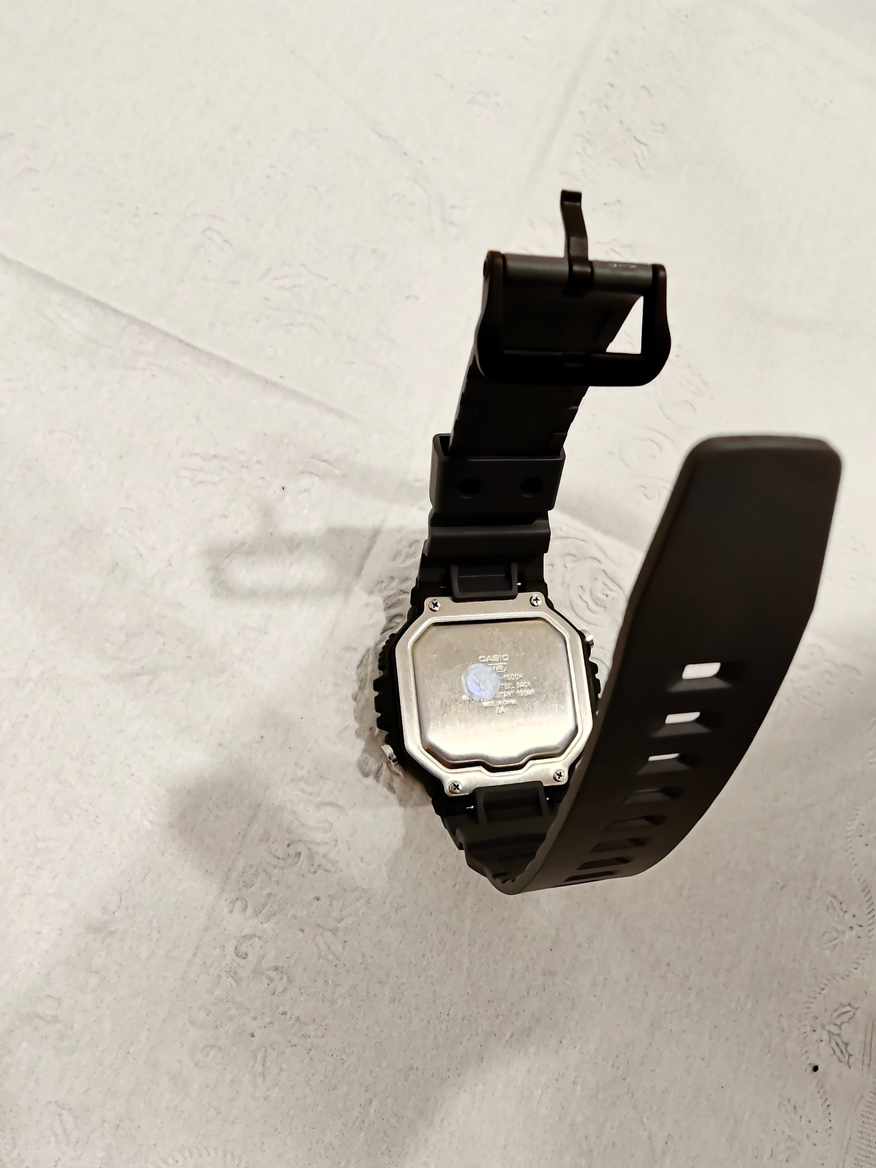 Casio AE-1600H 10-Year Battery Watch - Like New - photo 4