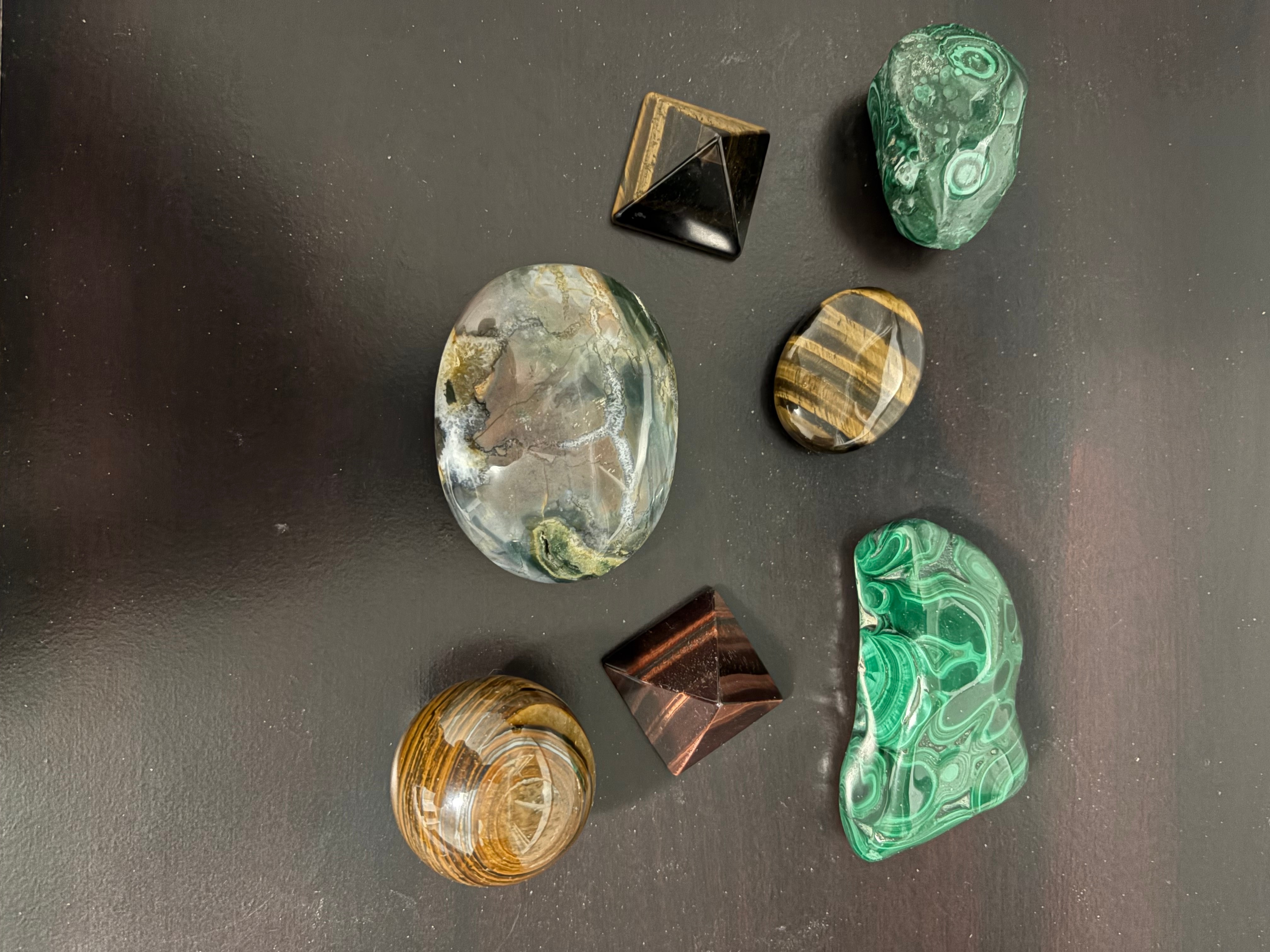 Natural Gemstones Tigers Eye and Pyramids - photo 2