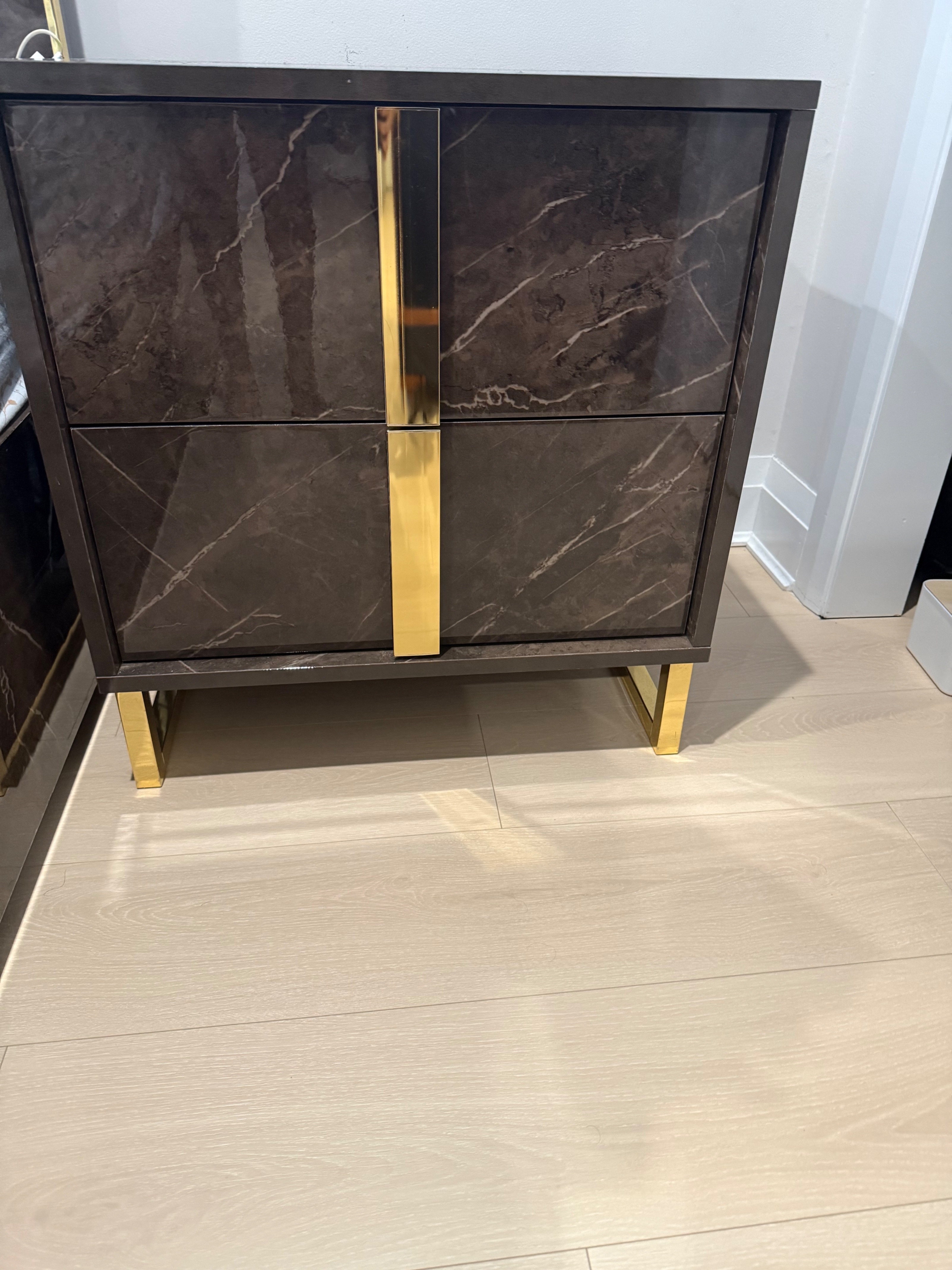 2 x king size beds with Dresser - photo 4