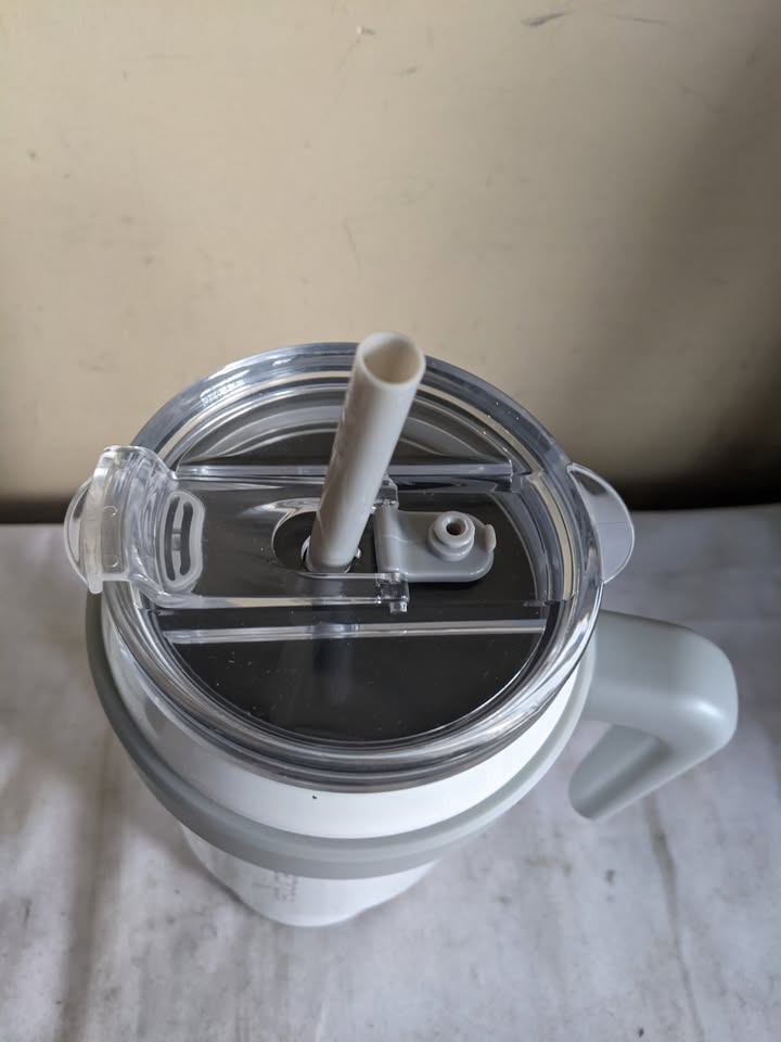 REDUCE 40 oz Tumbler with Lid, Handle and Straw, Cold to 34 hrs - photo 4