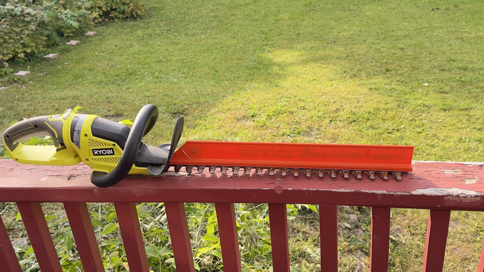 Ryobi ONE+ Cordless Hedge Trimmer – Tool Only, Rotating Handle
