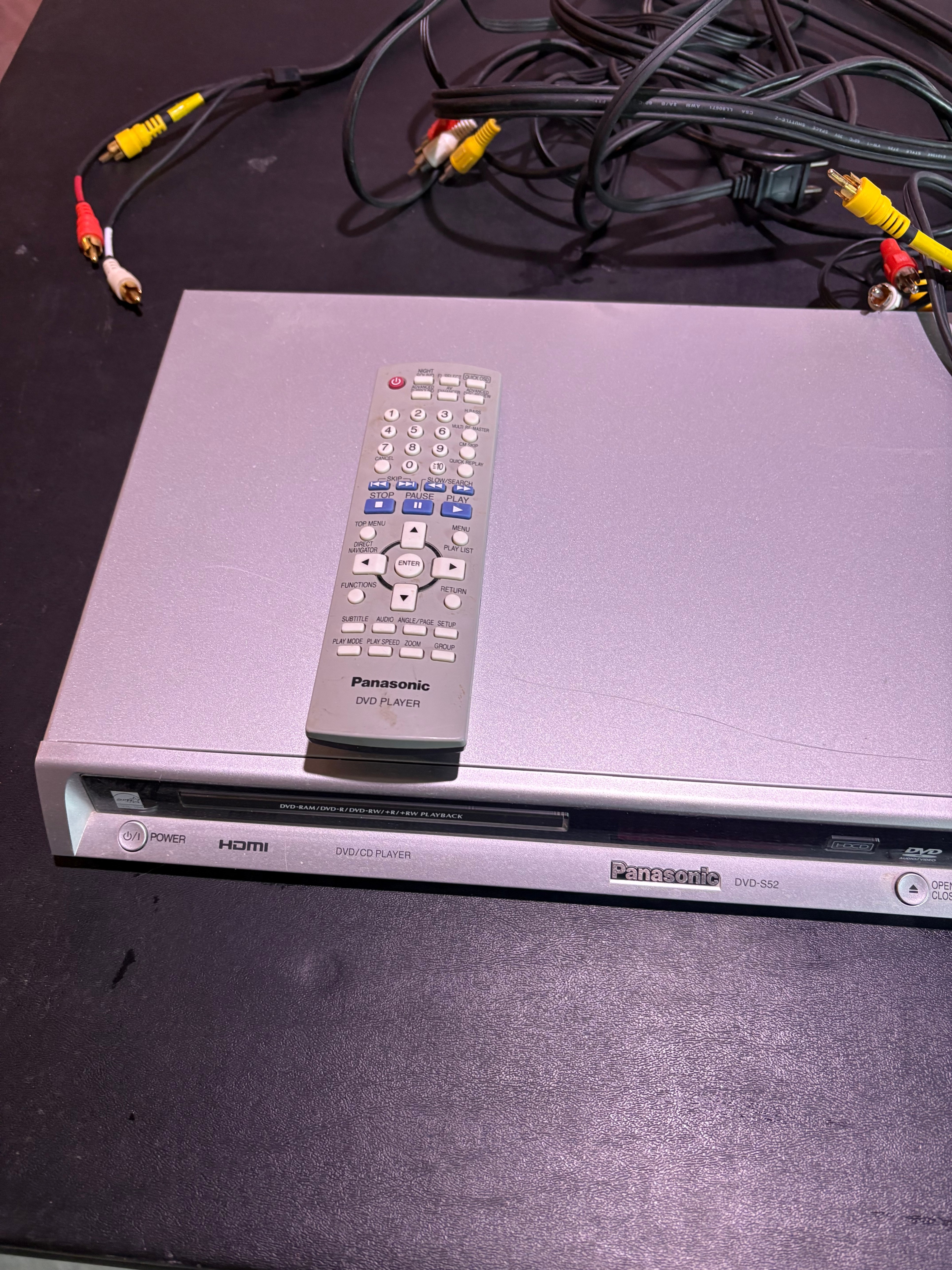Panasonic DVD-S52 DVD Player - photo 2