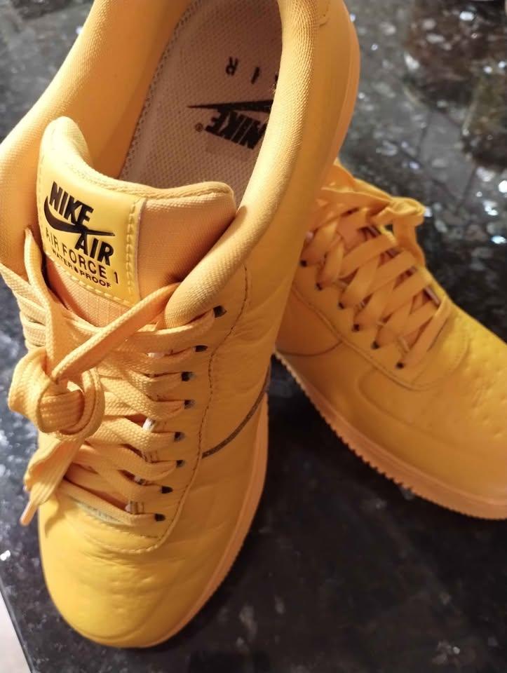 Nike Air Force 1 Waterproof Yellow Size 9 - photo 5