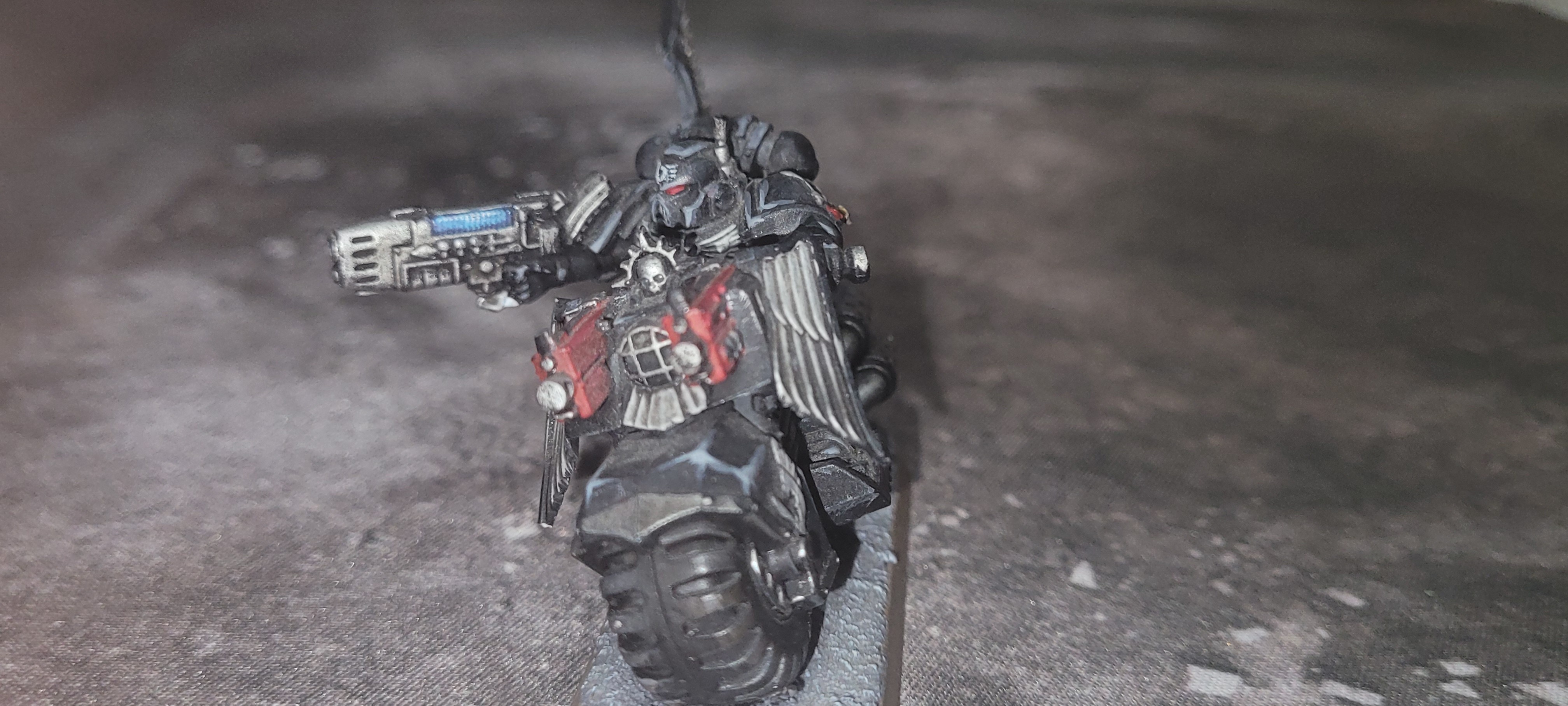 Warhammer 40K Dark Angels Bikers – 3 Painted Minis - photo 2