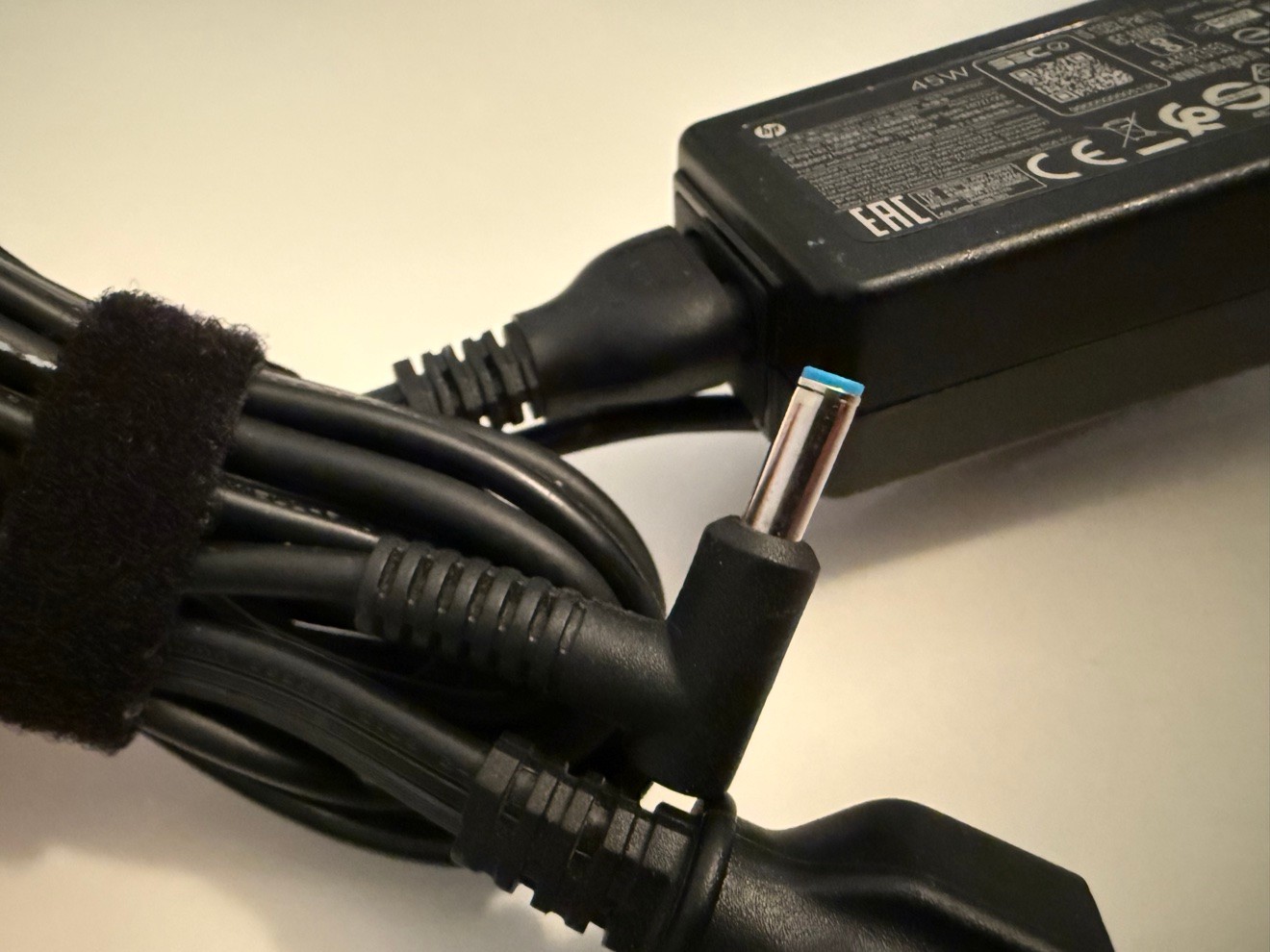 HP 45W Laptop Charger HSTNN-LA40 19.5V 2.31A - photo 2