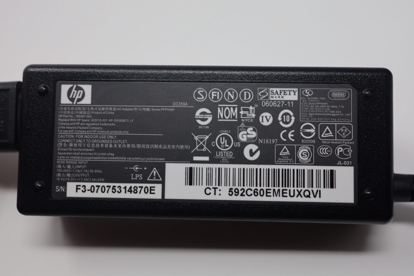 Genuine HP 65W AC Adapter PPP009H - photo 2