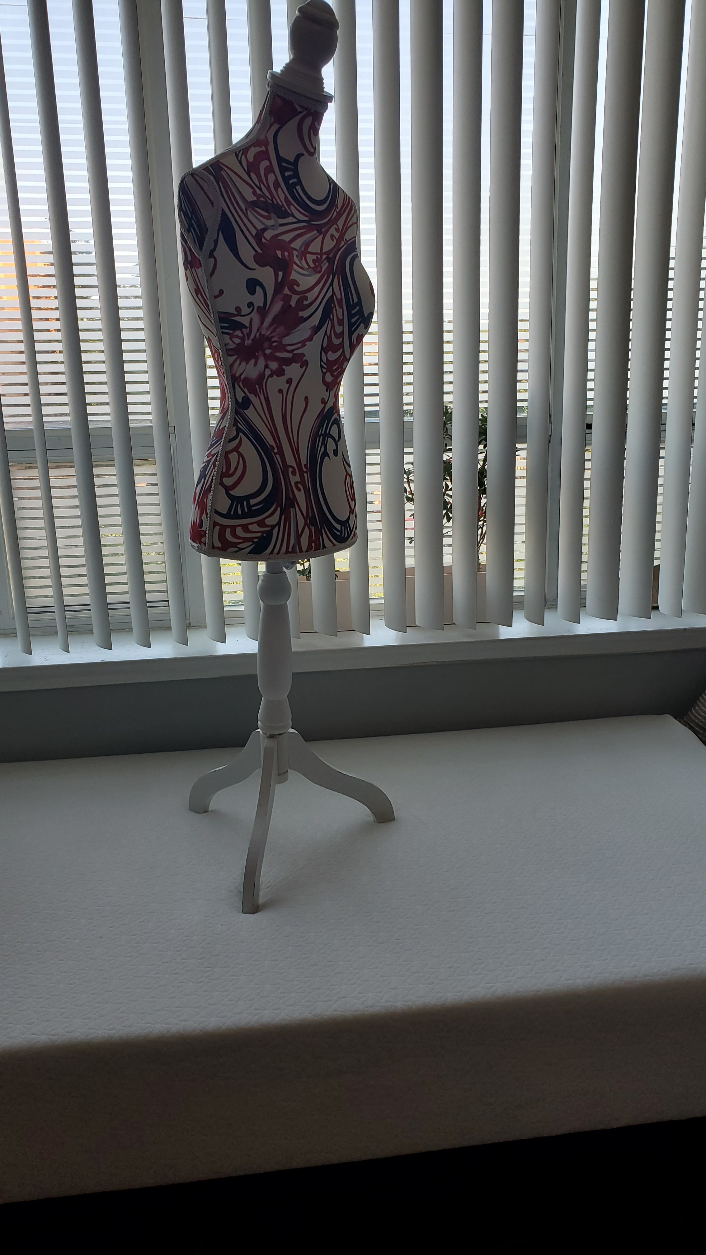 Basic Dress Form Mannequin with Adjustable Tripod Stand - photo 4