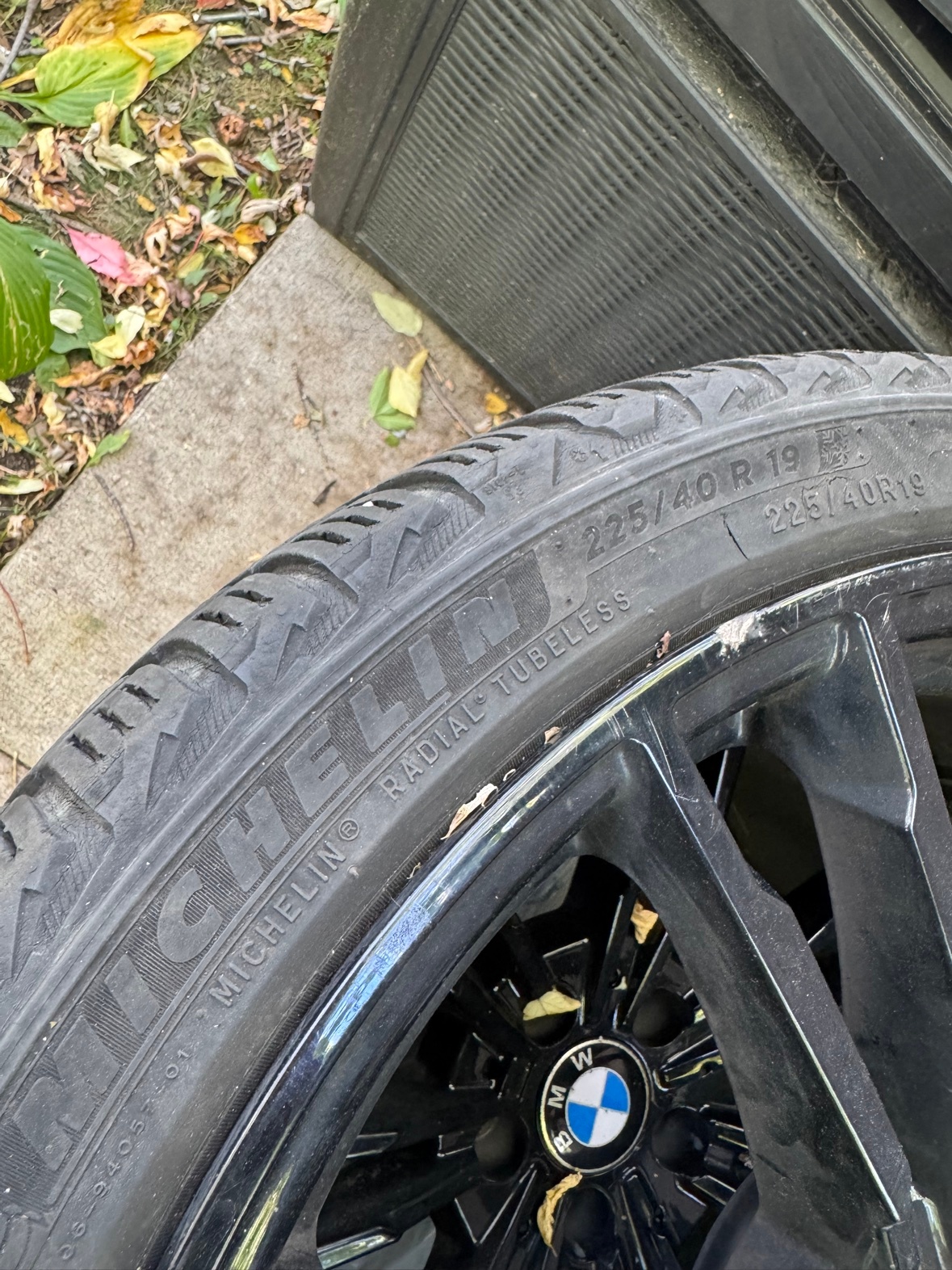 BMW 19" Style 791M Wheels + Michelin X-Ice 225/40R19 — Set of 3 - photo 3