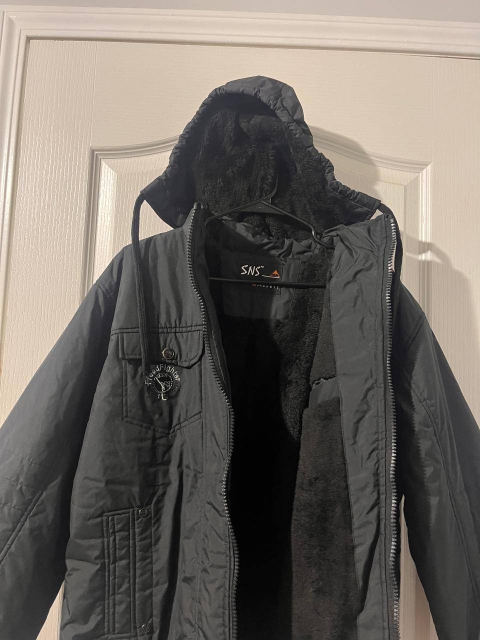 SNS Men's Winter Jacket - New- Unused - photo 3