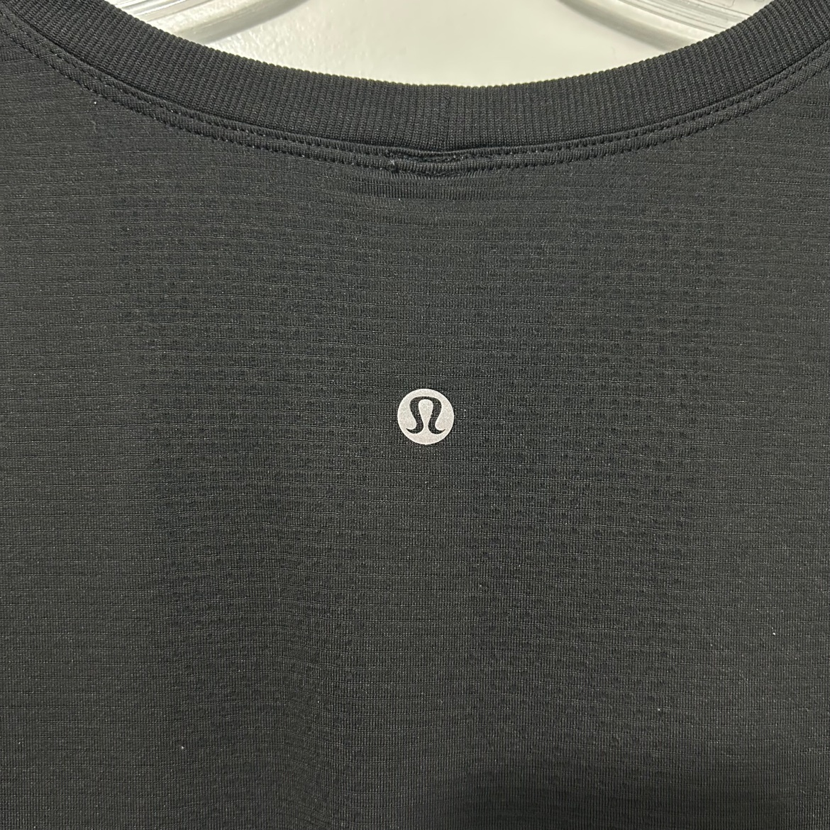 Lululemon Black Short-Sleeve Tee – Size S/M, Like New - photo 2