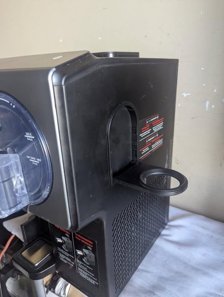 Ice Cream & Frozen Drink Maker, Gourmia 2 Liter Automatic - photo 3