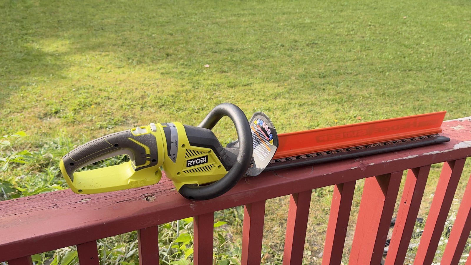 Ryobi ONE+ Cordless Hedge Trimmer – Tool Only, Rotating Handle - photo 5