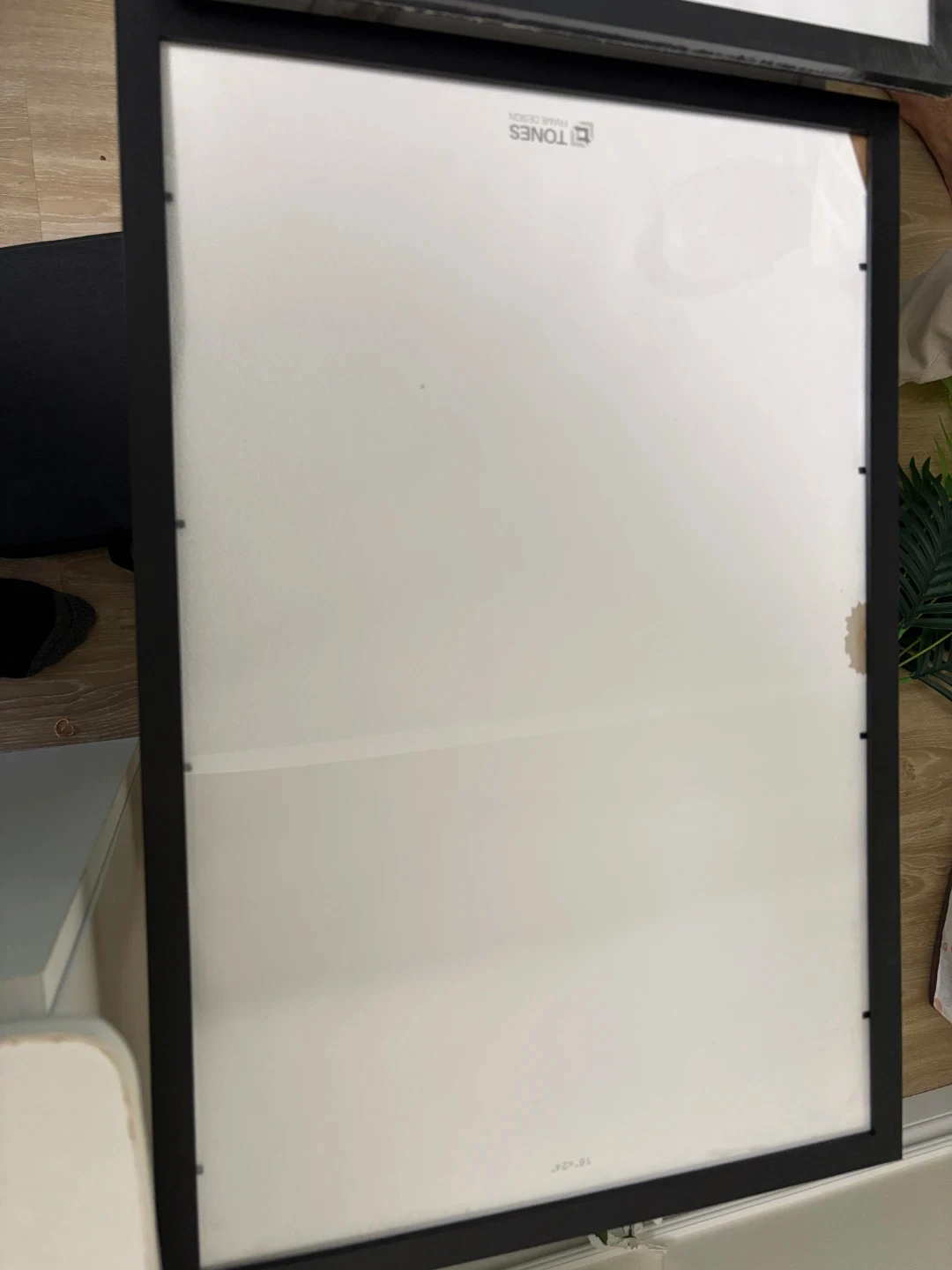 Moving out sale - set of 4 -Tones 16x24 inch black picture frame - photo 4
