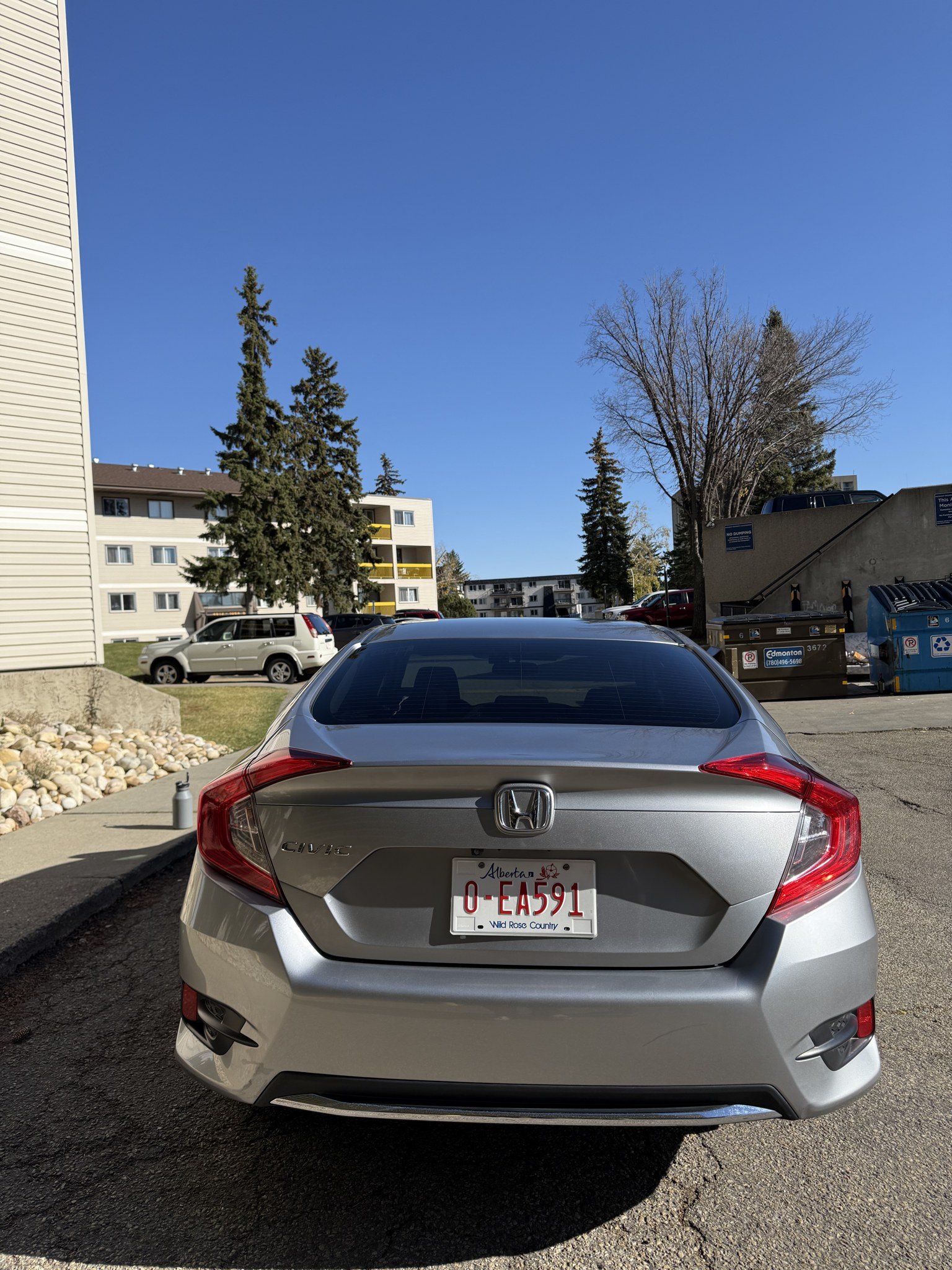 2021 Honda Civic LX Sedan – Silver – 91,000 km - photo 5