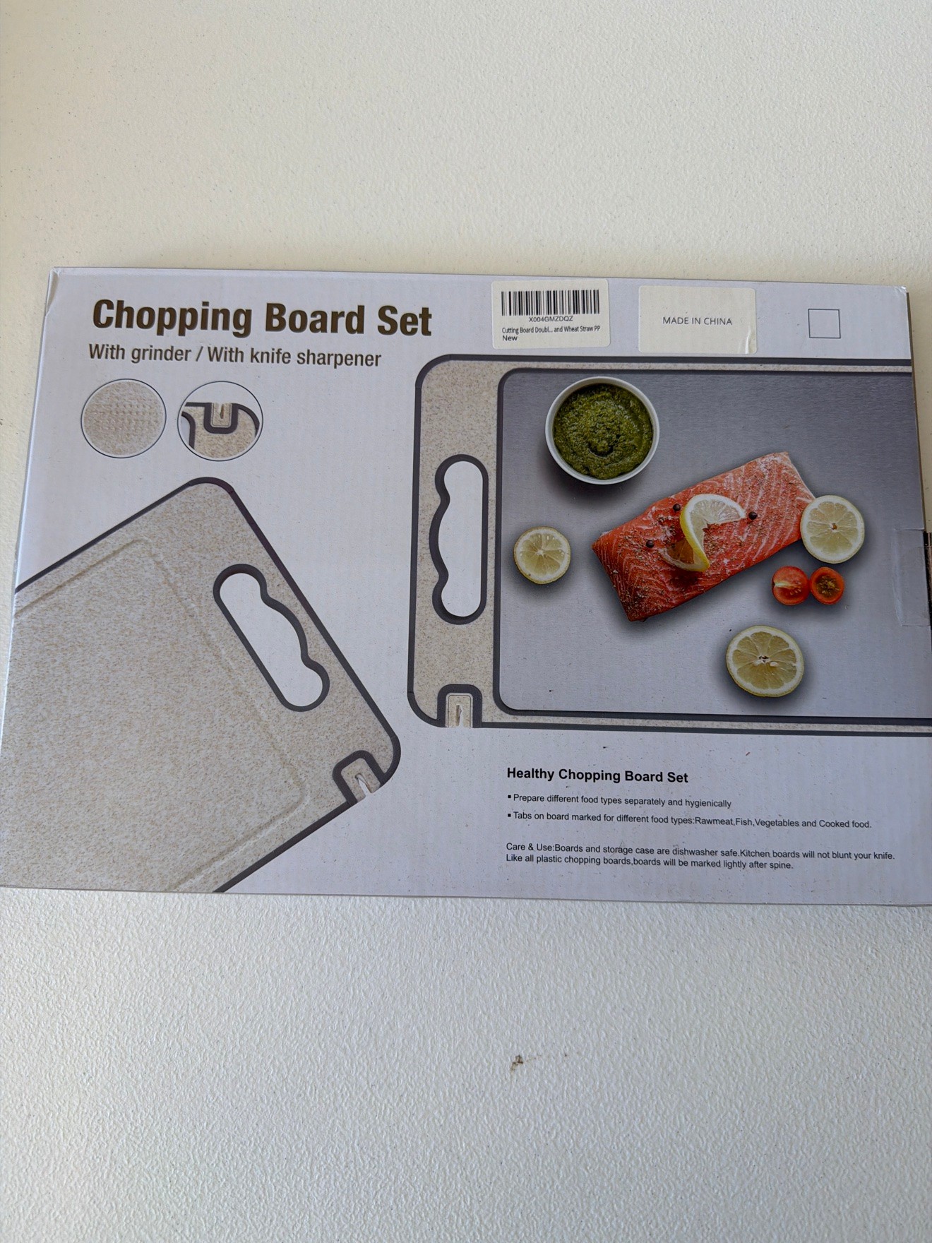 Chopping Board Set with Knife Sharpener — New (2 Available)