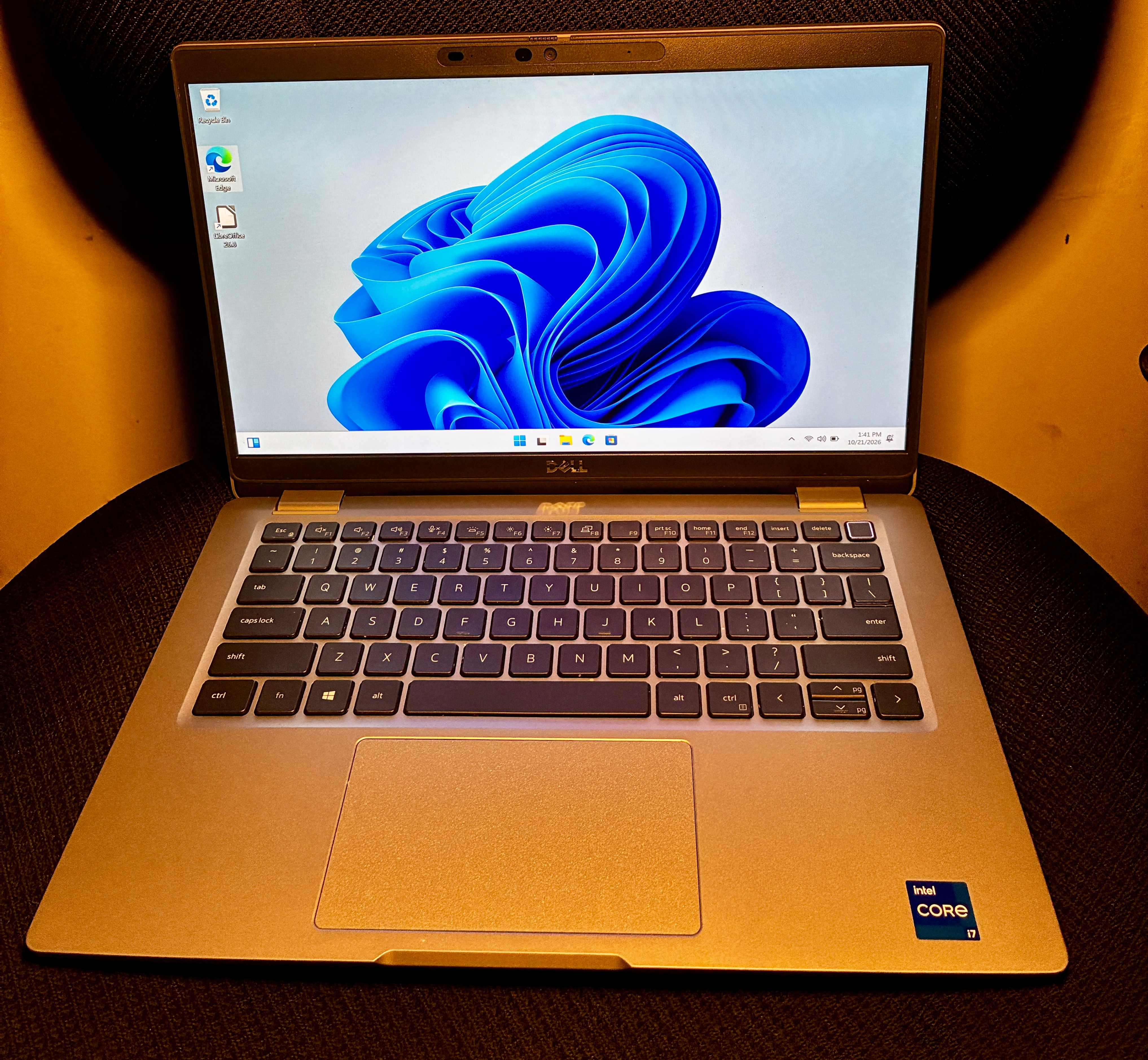 Dell Latitude 5320 TOUCHSCREEN Amazing!! - photo 2