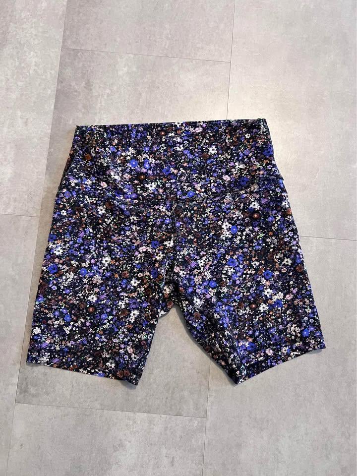 Lululemon size 10 shorts