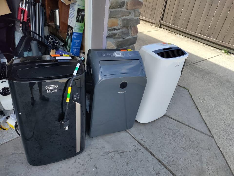 3 air conditioner, UNTESTED, $50 each