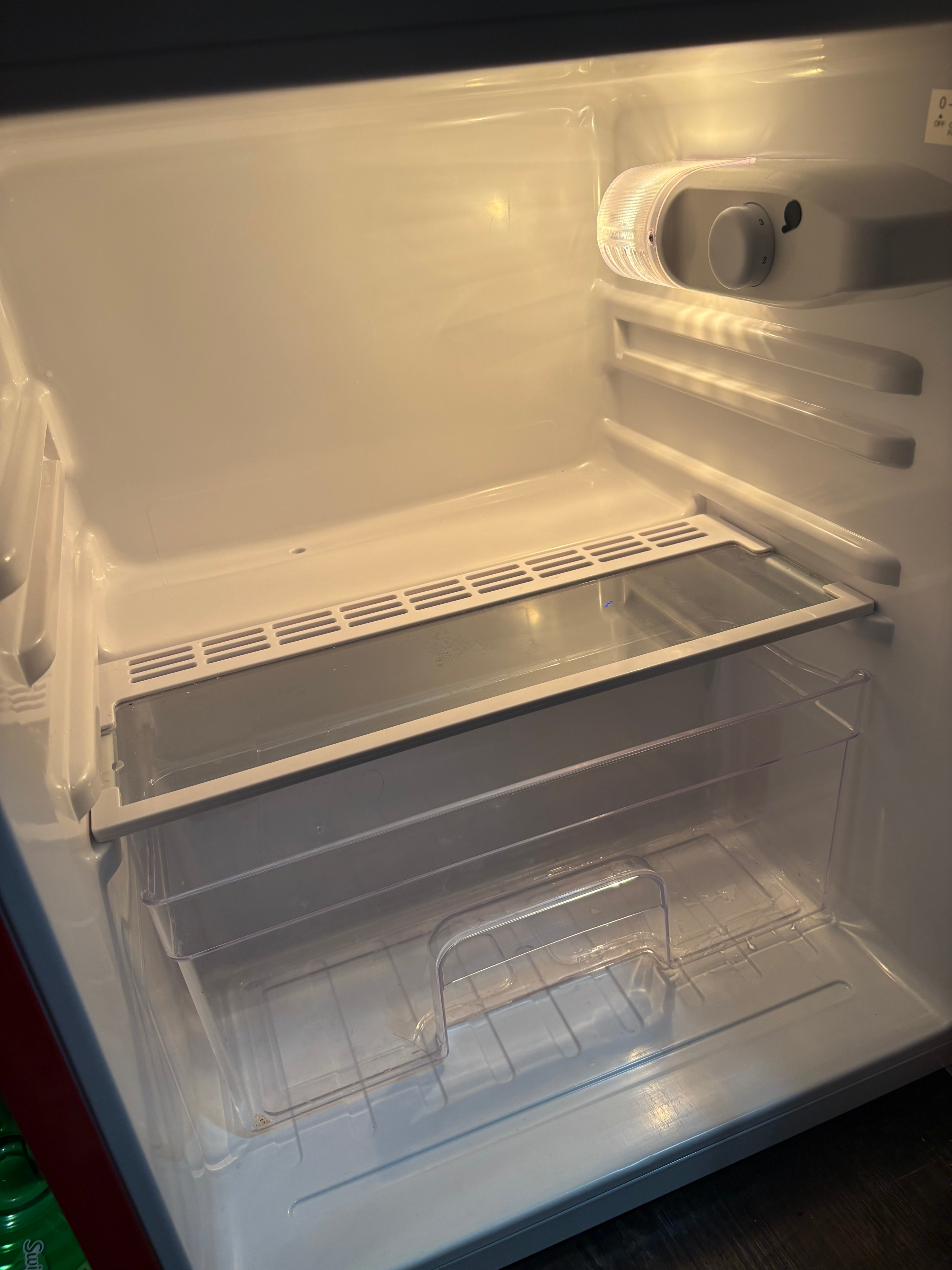 Small fridge with Freezer - photo 2
