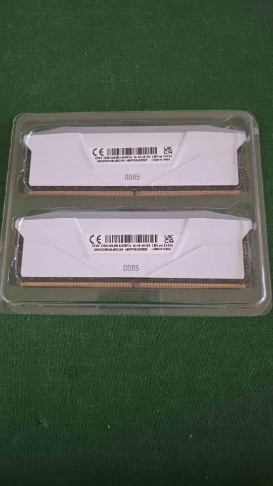 Corsair Vengeance RGB DDR5 32GB (2x16GB) 6400MHz CL36 – White - photo 3