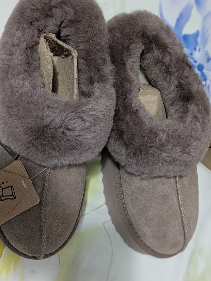 Brand new AUSLAND Women's Ankle Boots Winter Furry Snow Boots - photo 2