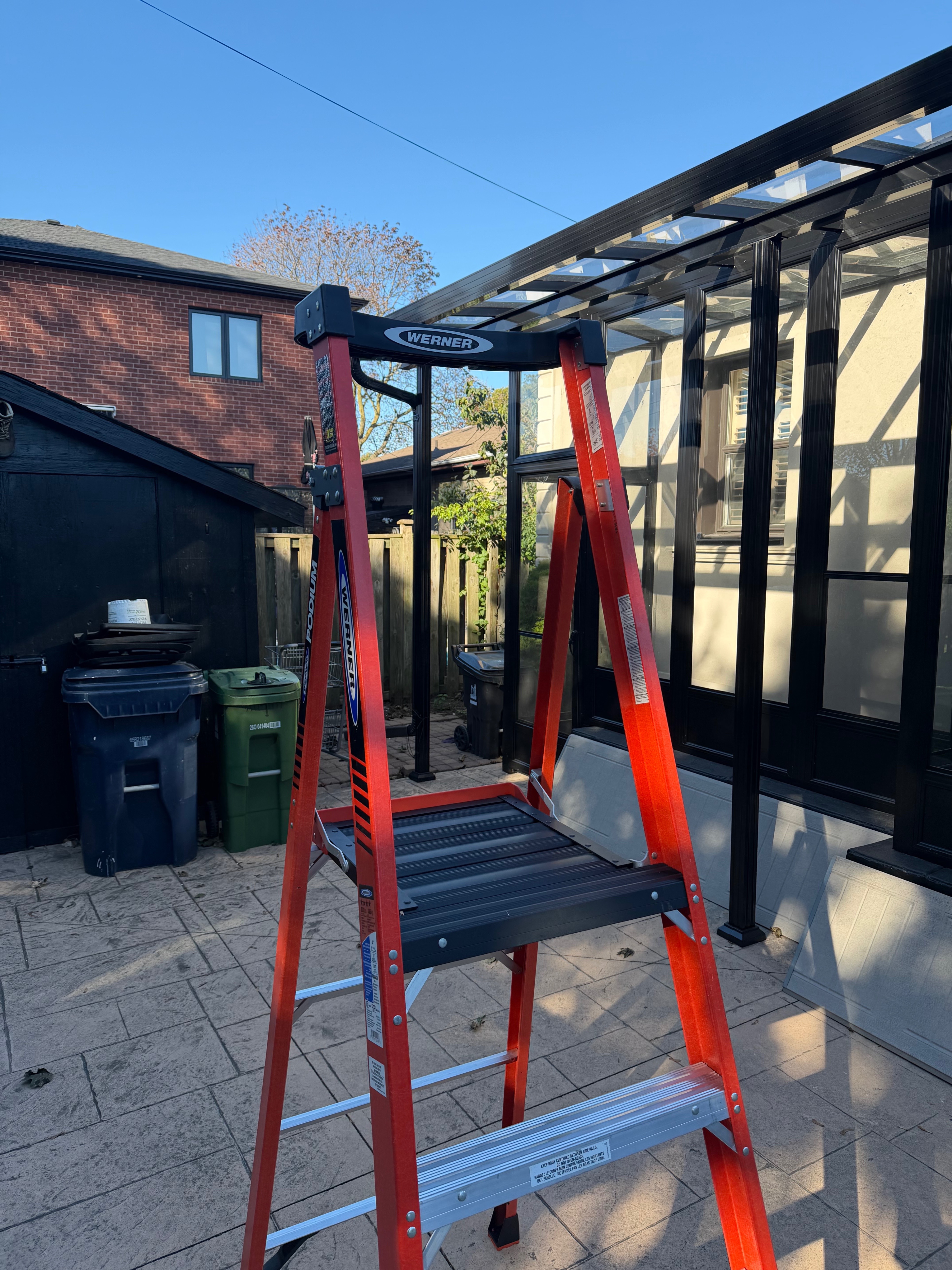 7 ft Tall 4 Step Podium/Platform Ladder - photo 3