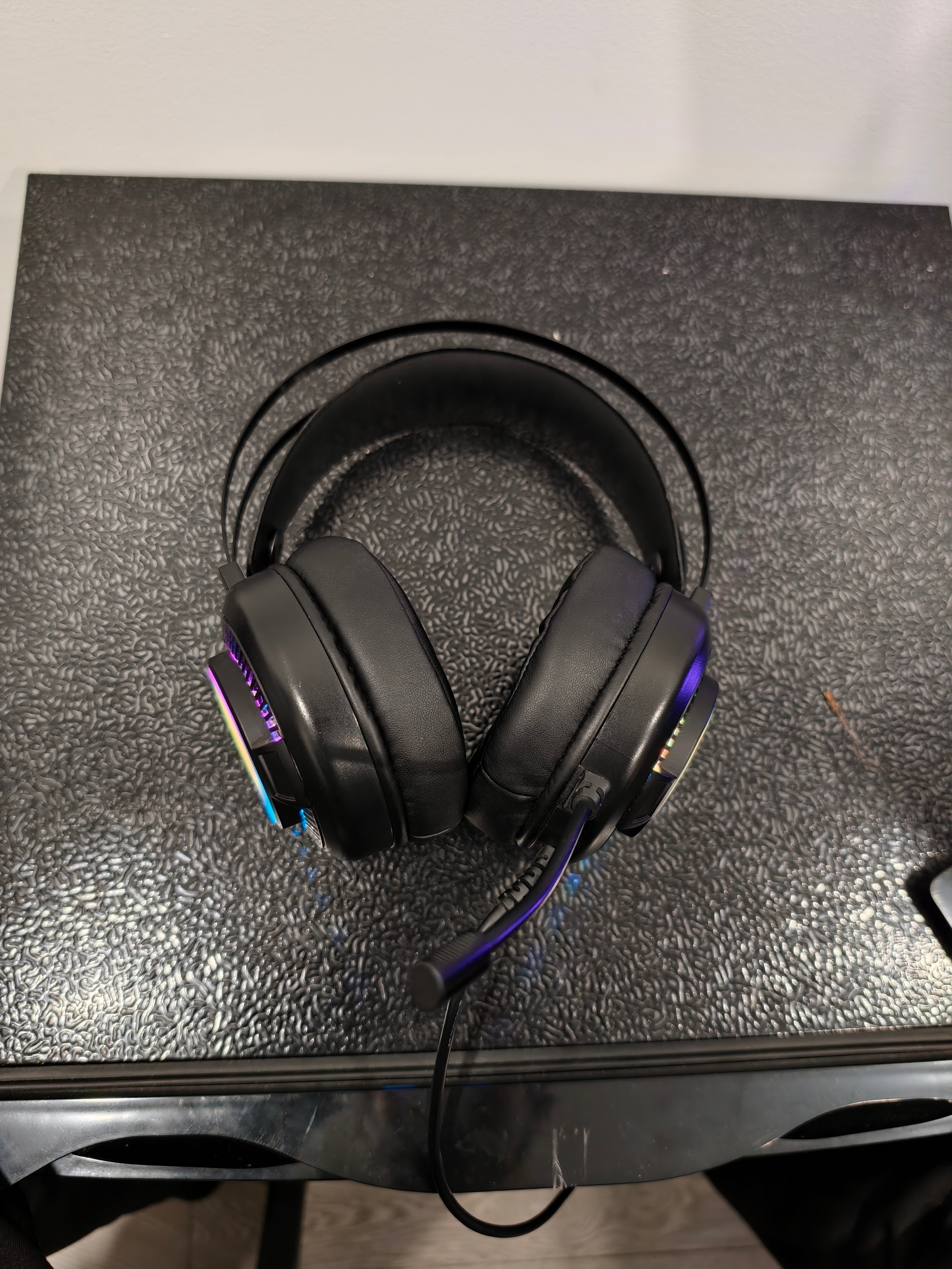 DAREU RGB Gaming Headset with Mic (USB) - Like New - photo 2