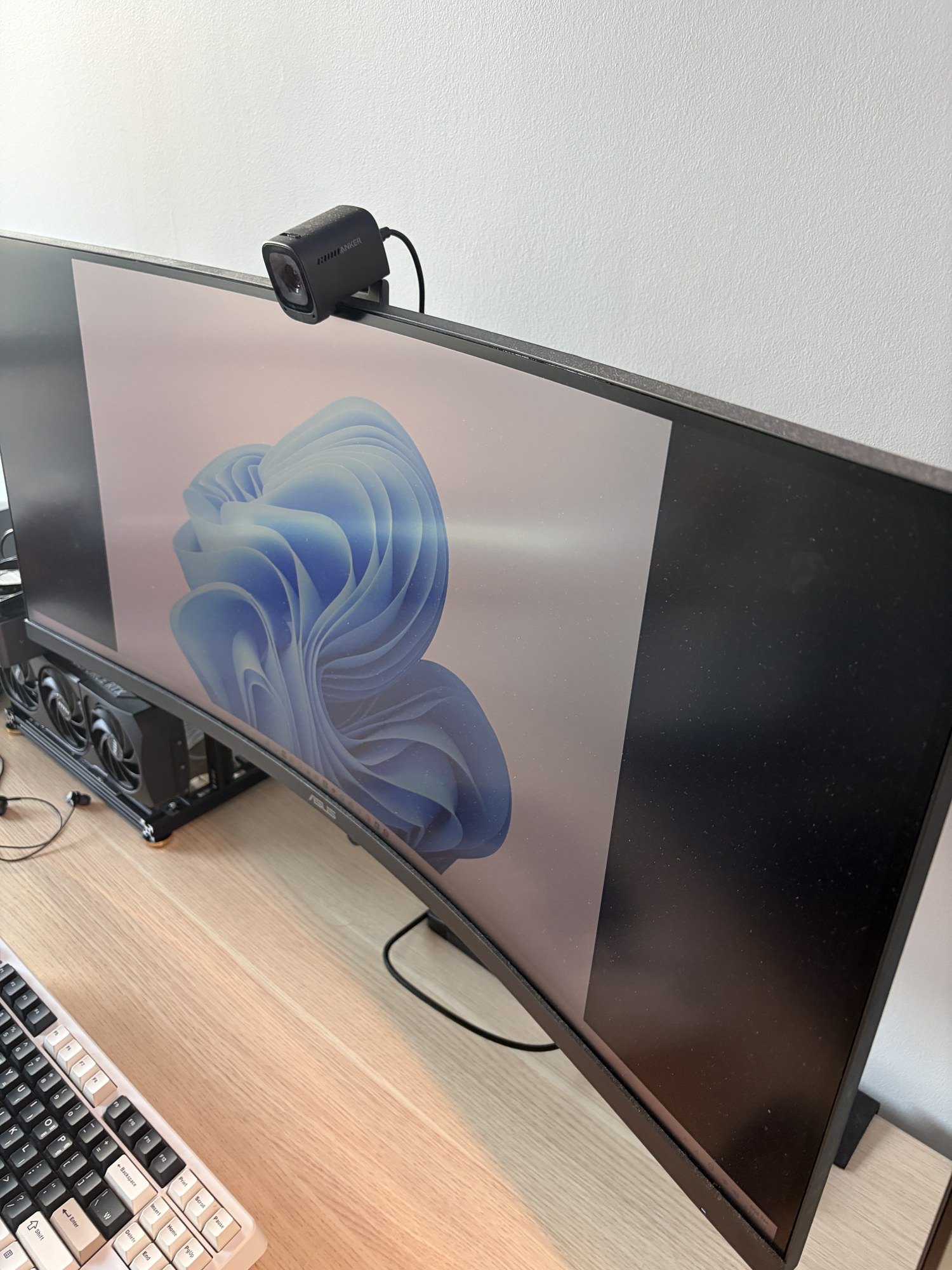 ASUS TUF Gaming 34" Curved Ultrawide 180Hz – 4 Months Old - photo 3