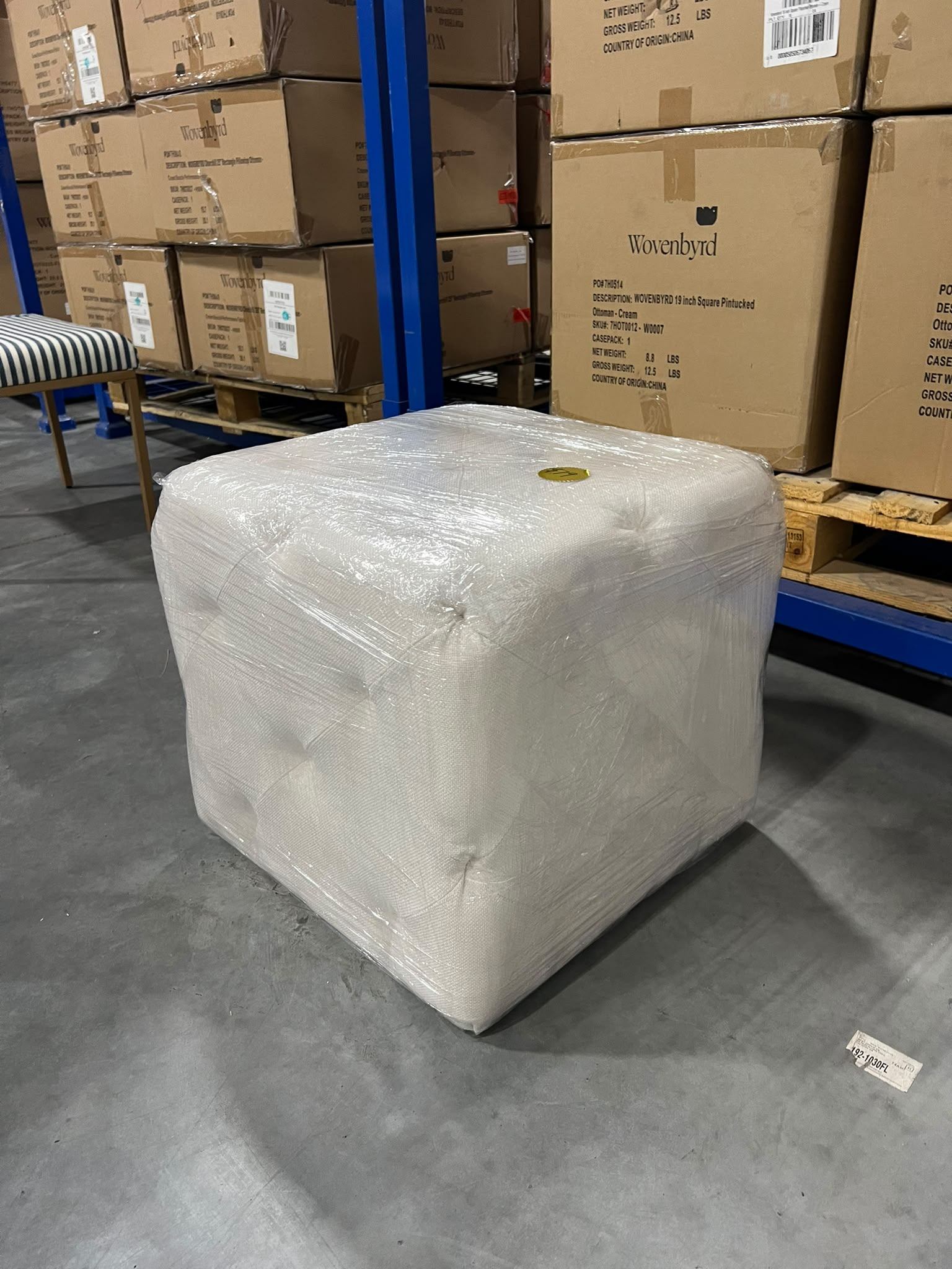 Square Ottoman $49 🛋️ Brand New – 19" Pintucked, Cream