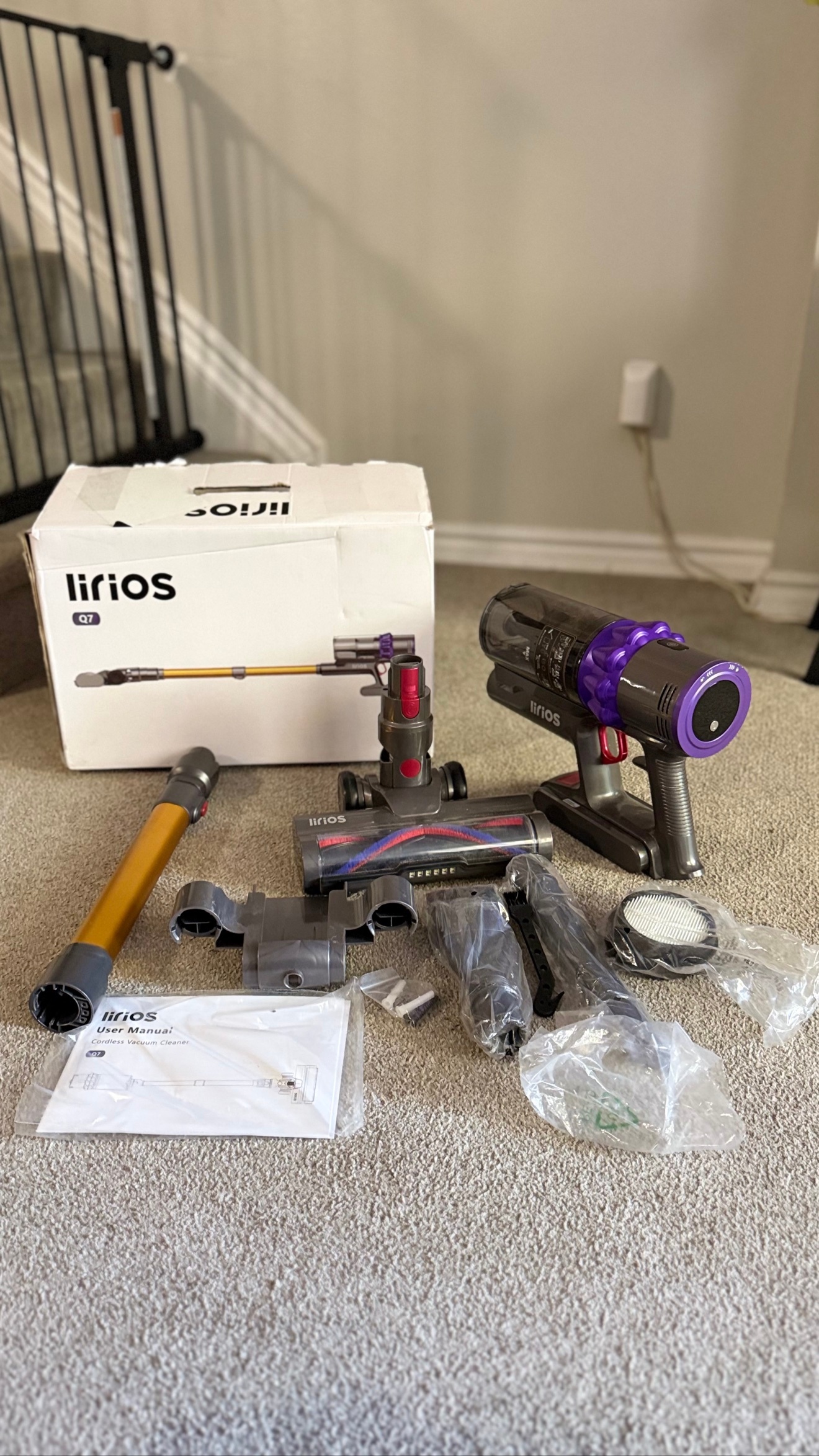 LIKE NEW Lirios Q7 Cordless Stick Vacuum