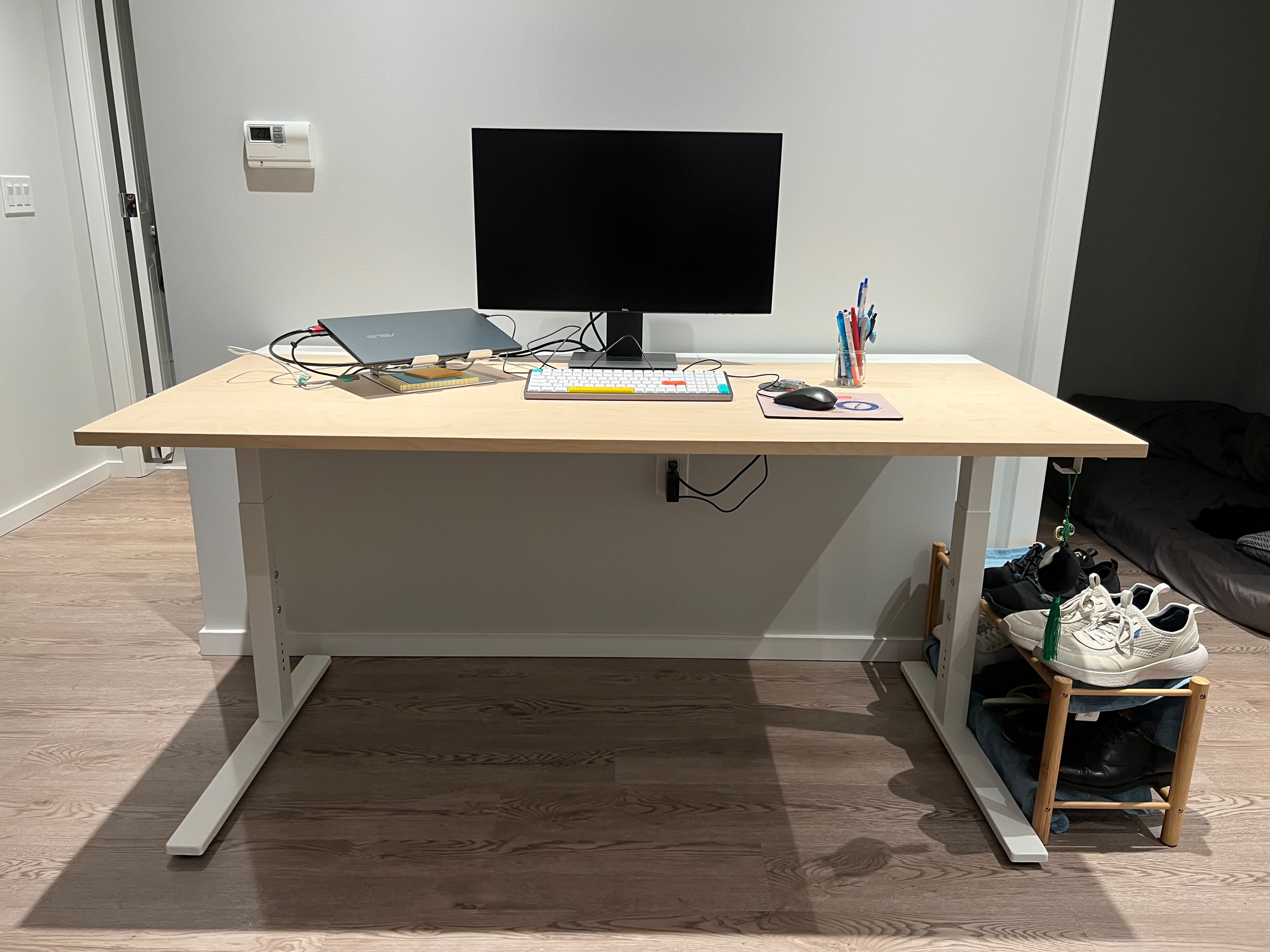 IKEA Mittzon Desk