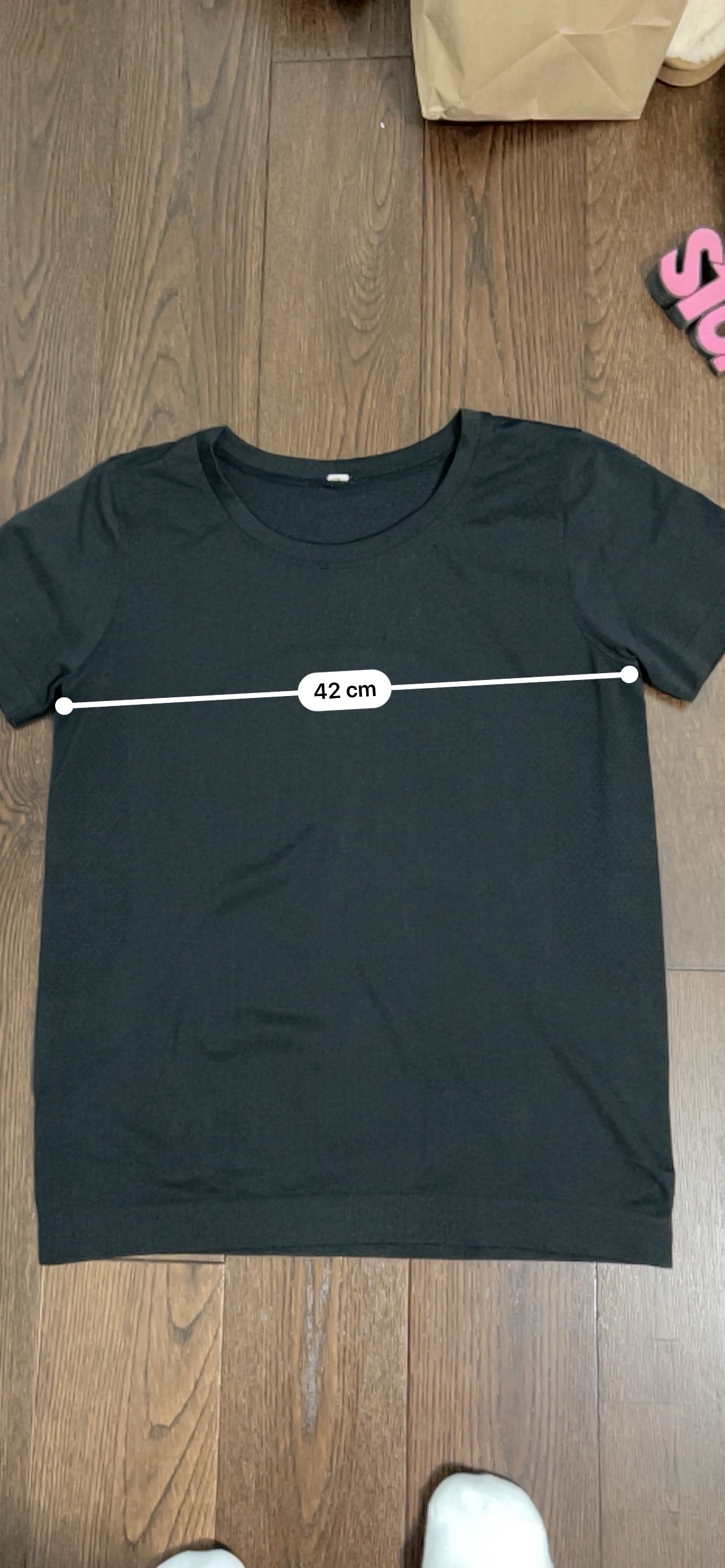 Lululemon Black Short-Sleeve Tee – Size S/M, Like New - photo 5