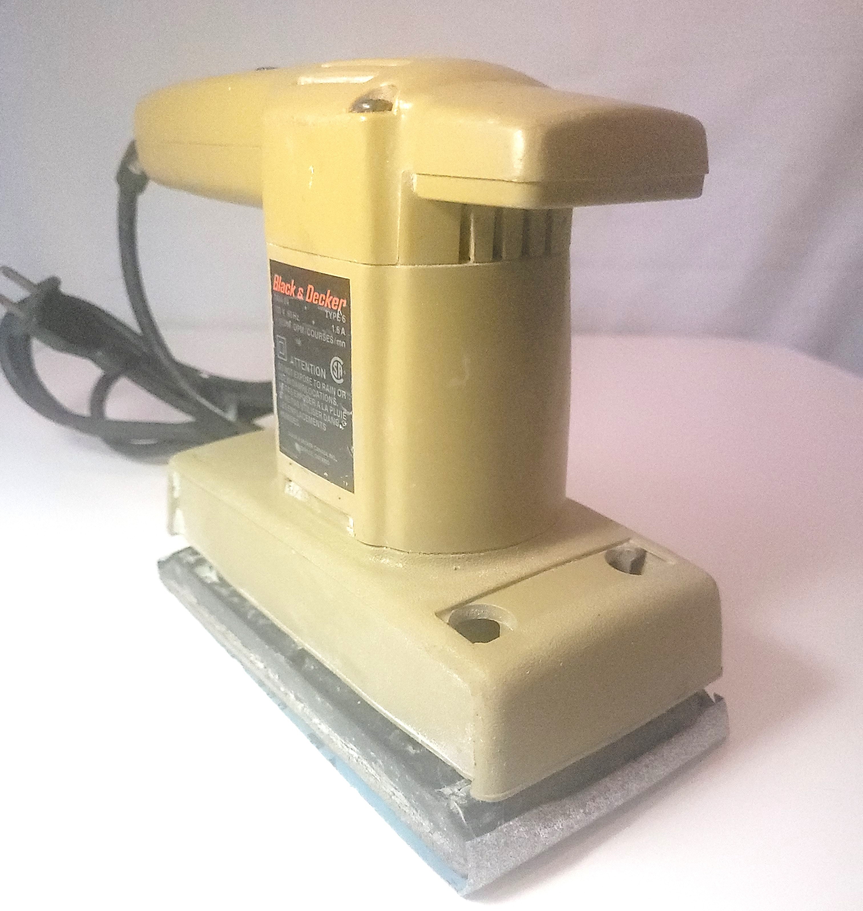 Black & Decker 1/3 Sheet Finishing Sander 740404 with Sand Paper - photo 3