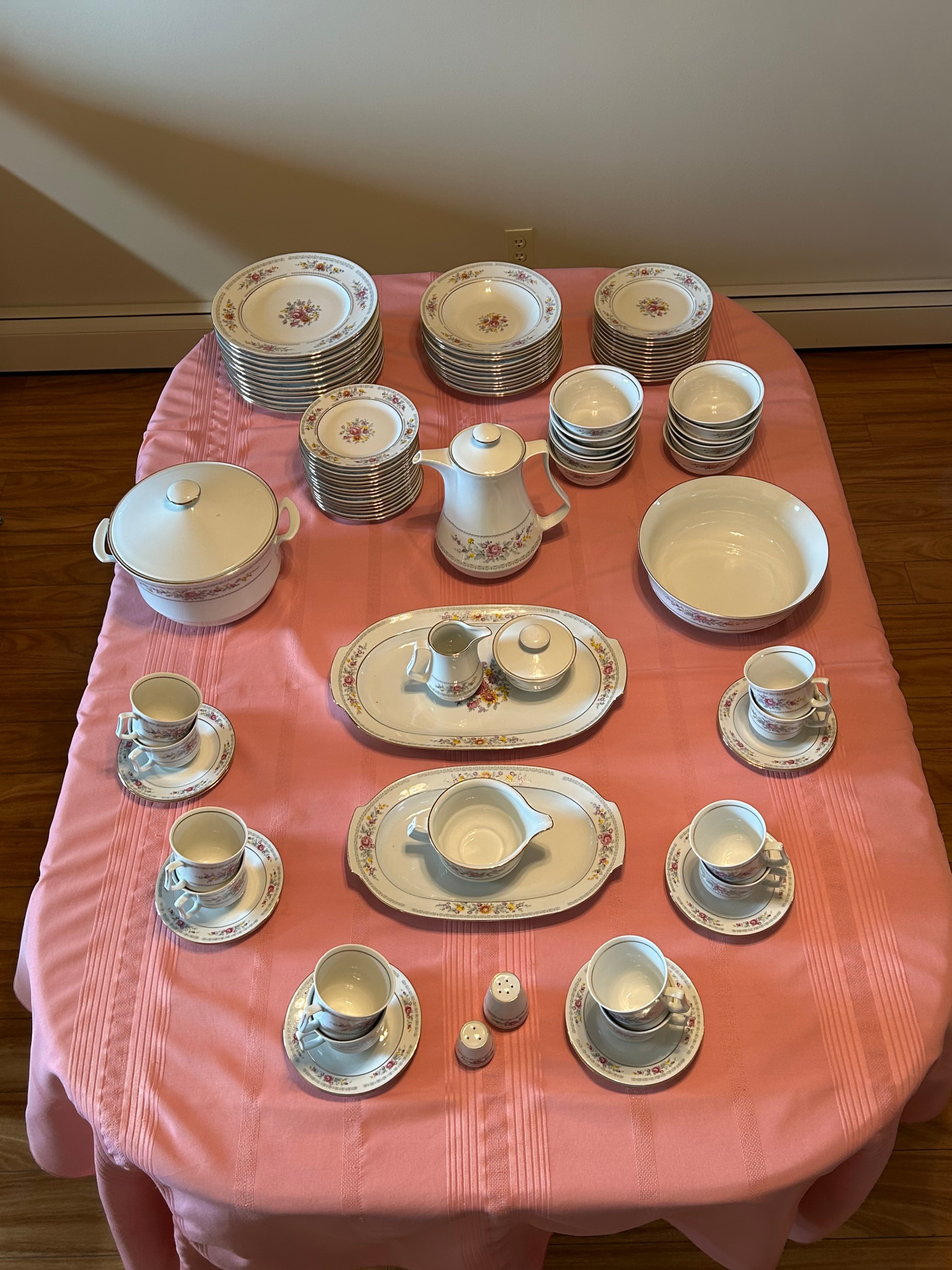 FINE CHINA SET (Setting for 12) - photo 2